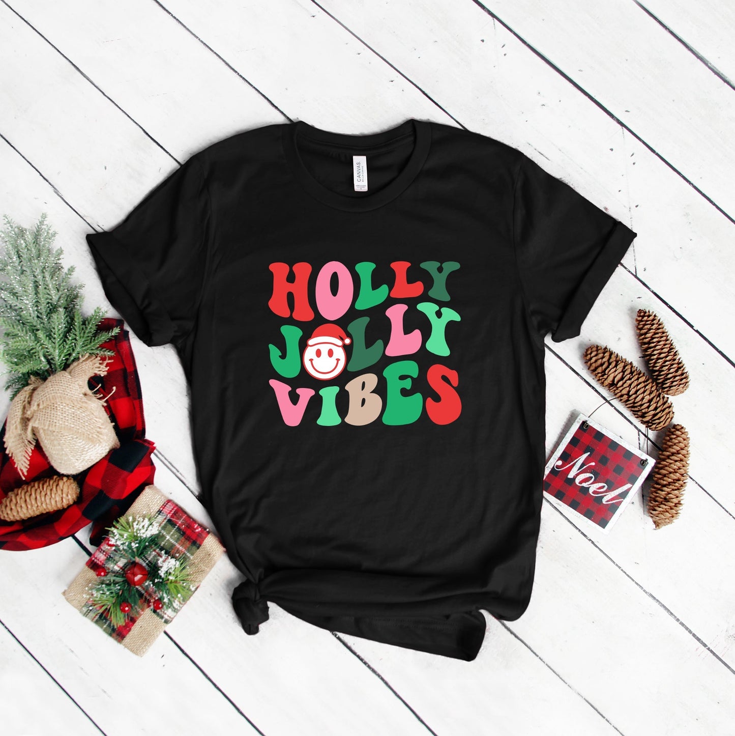 Holly Jolly Vibes Smile | Short Sleeve Crew Neck