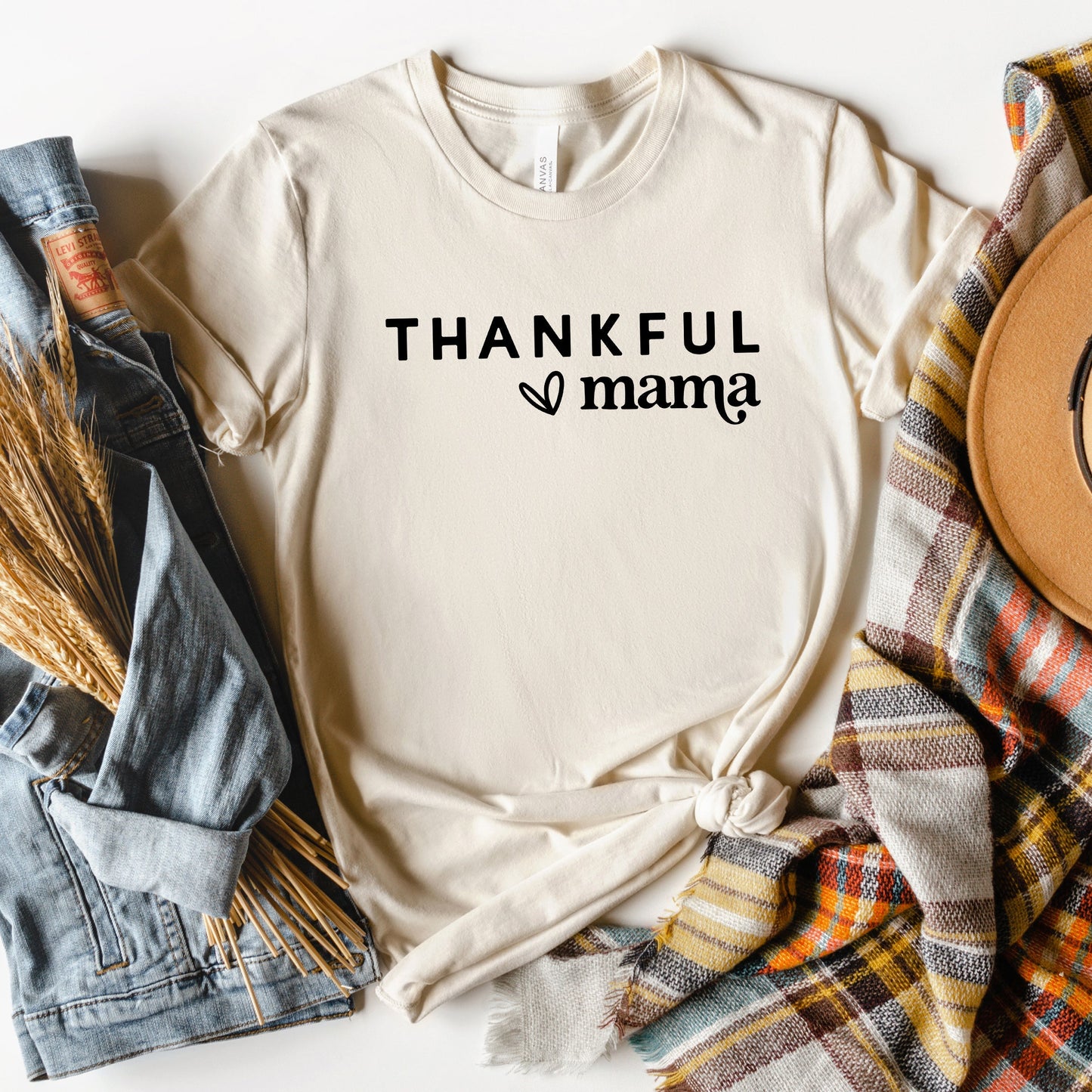 Thankful Mama Bold Heart | Short Sleeve Crew Neck