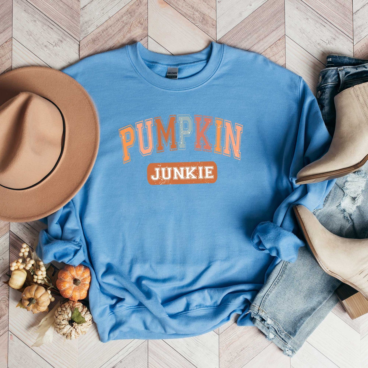 Varsity Pumpkin Junkie | Sweatshirt