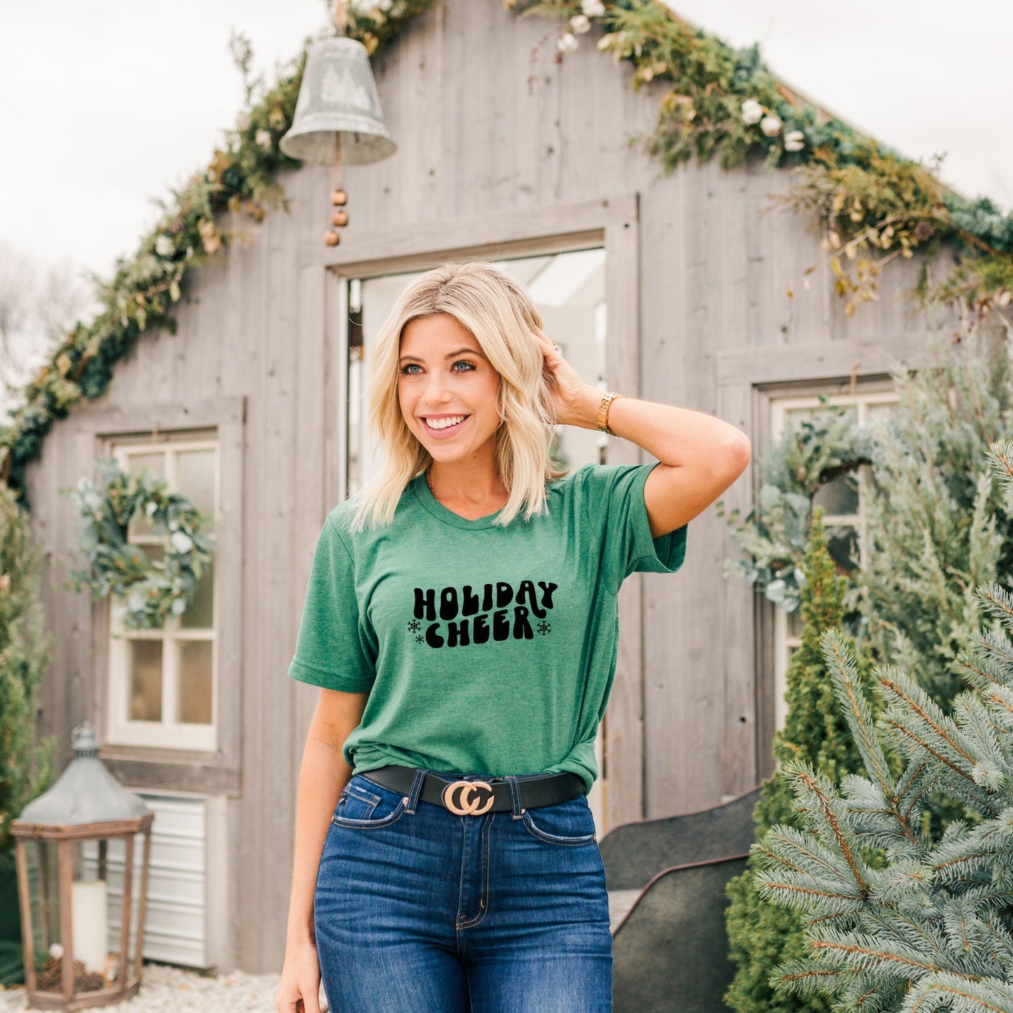 Holiday Cheer Wavy | Short Sleeve Crew Neck