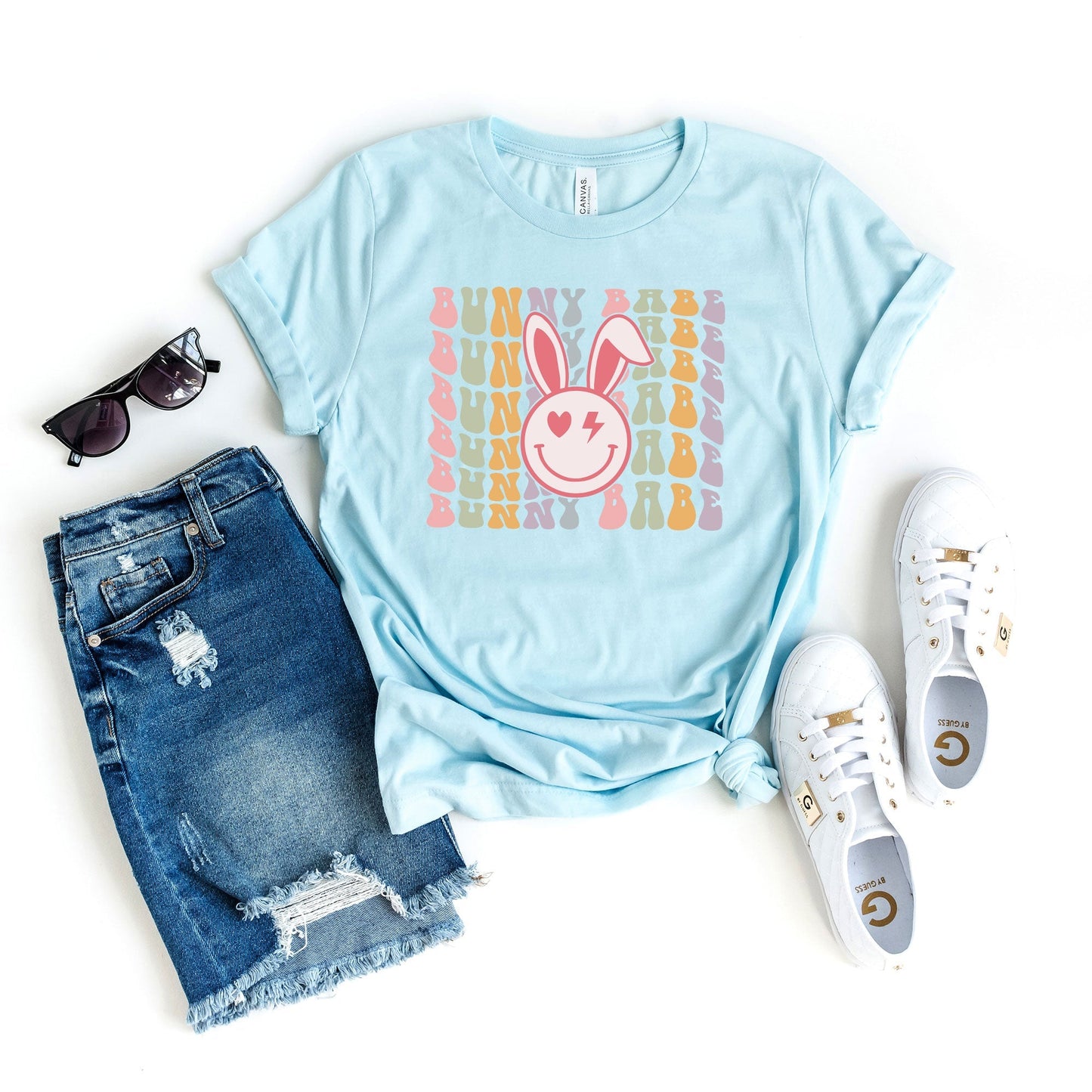 Bunny Babe Smiley Face | Short Sleeve Graphic Tee