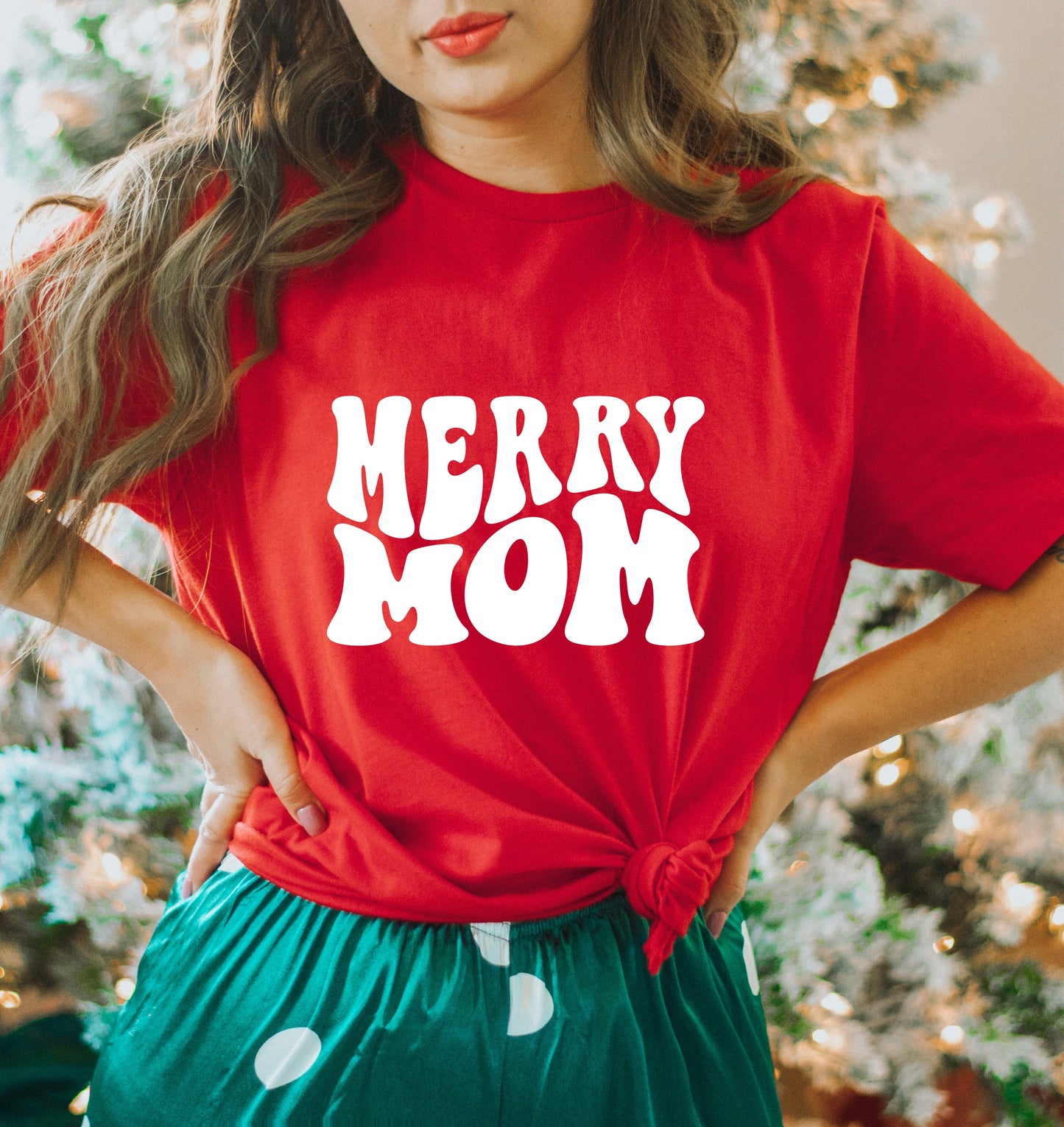 Merry Mom Wavy | Short Sleeve Crew Neck