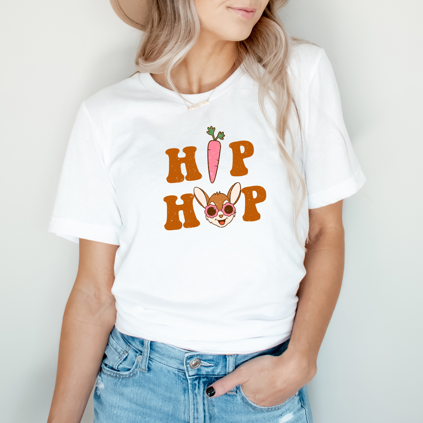 Hip Hop Bunny With Sunglasses | Short Sleeve Crew Neck