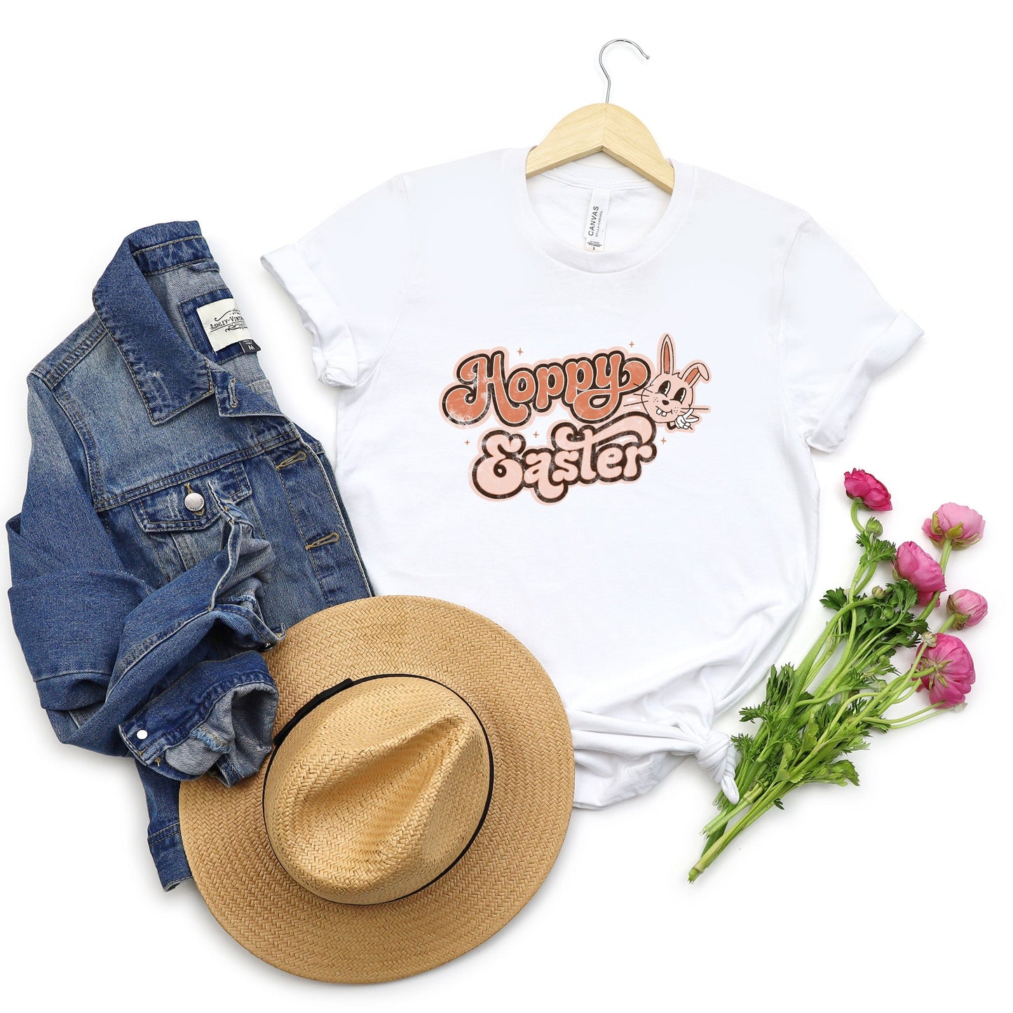 Hoppy Easter Distressed | Short Sleeve Crew Neck