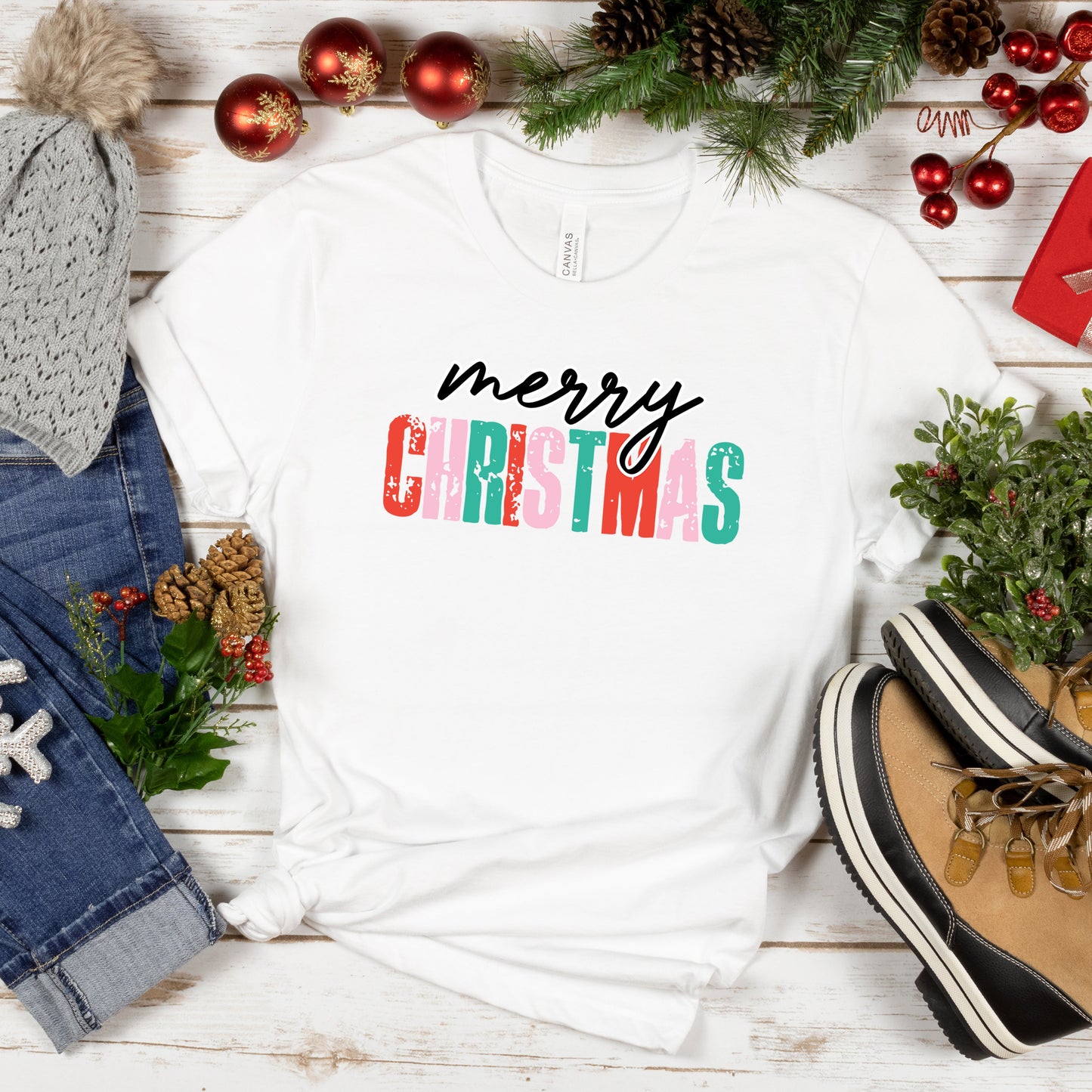 Merry Christmas Distressed | Short Sleeve Crew Neck
