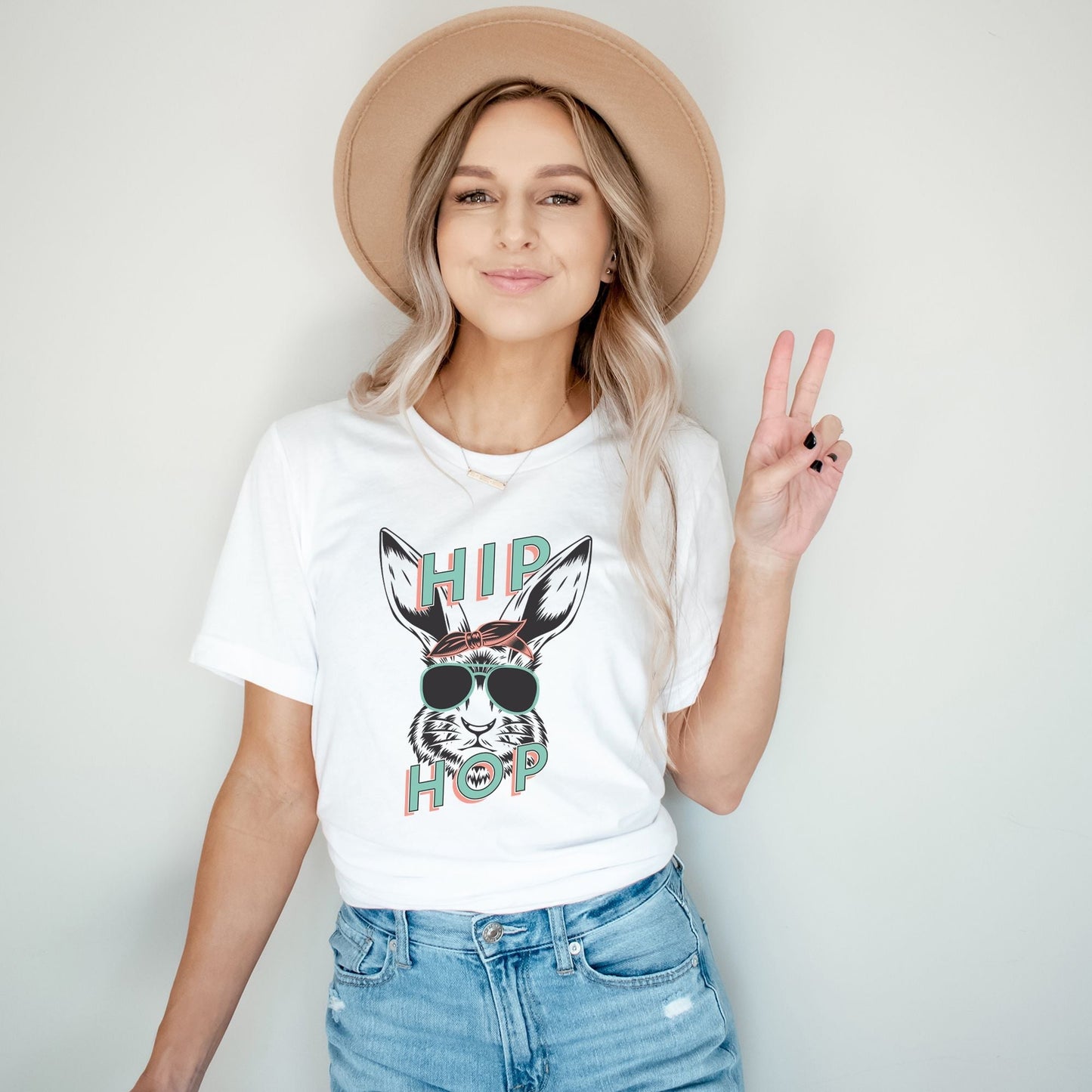 Green Hip Hop Bunny | Short Sleeve Crew Neck