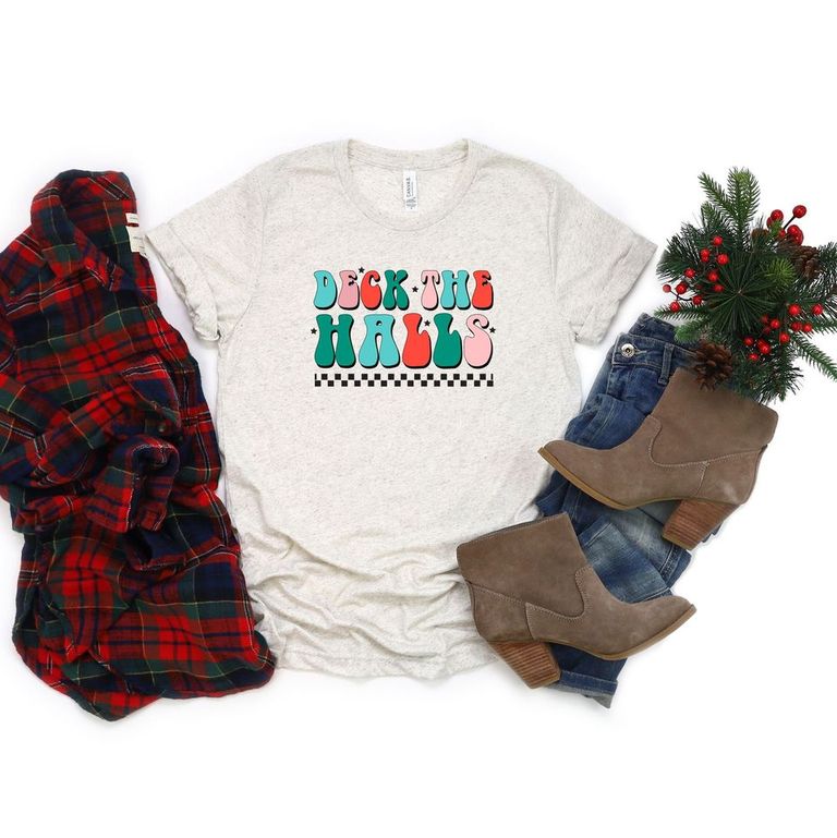 Retro Deck The Halls Checkered | Short Sleeve Crew Neck
