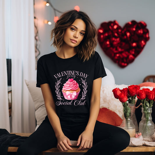 Coquette Valentine Cupcake | Short Sleeve Graphic Tee