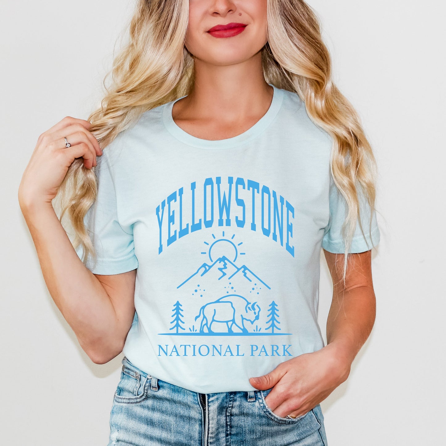 Yellowstone National Park Mountain | Short Sleeve Graphic Tee