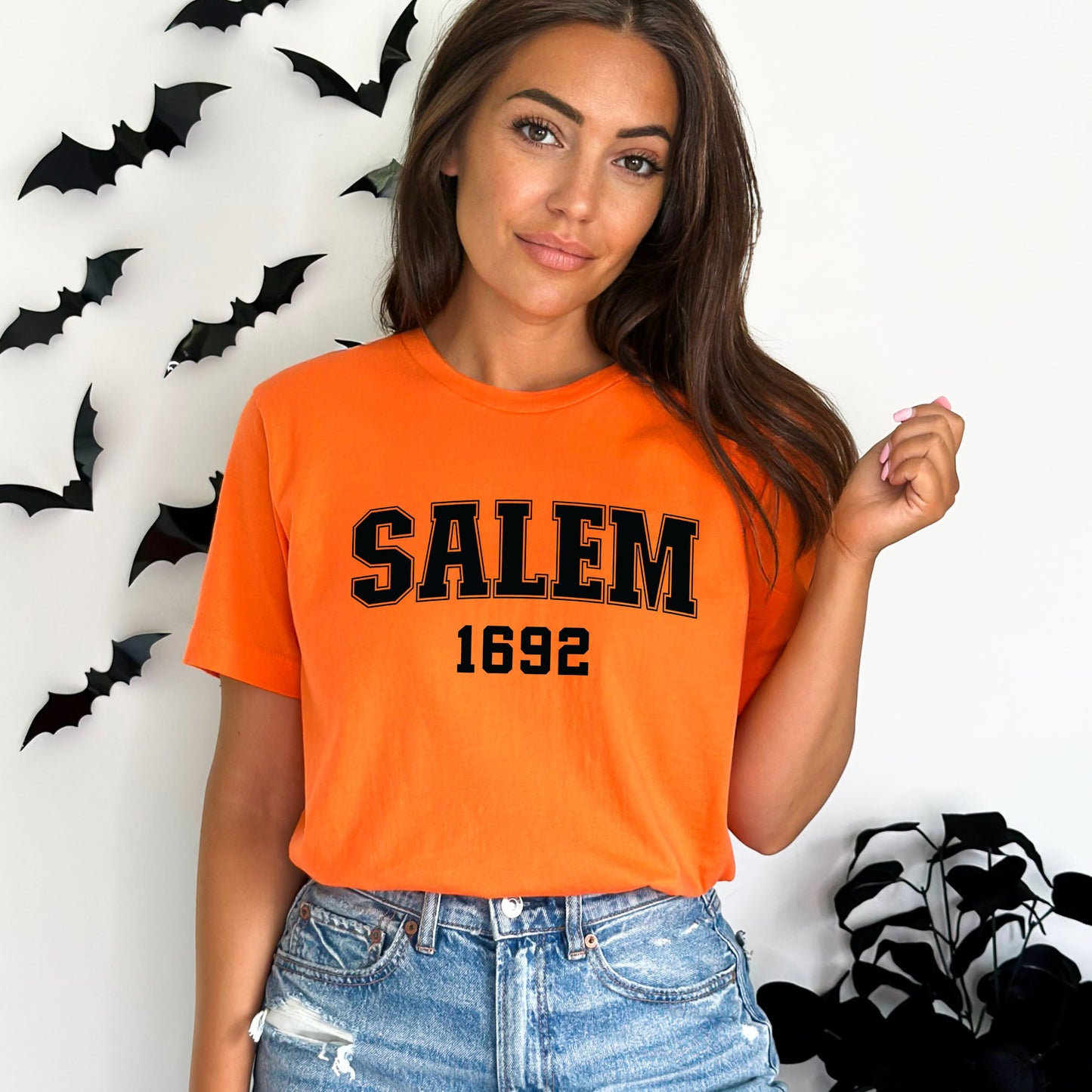 Varsity Salem 1692 | Short Sleeve Graphic Tee