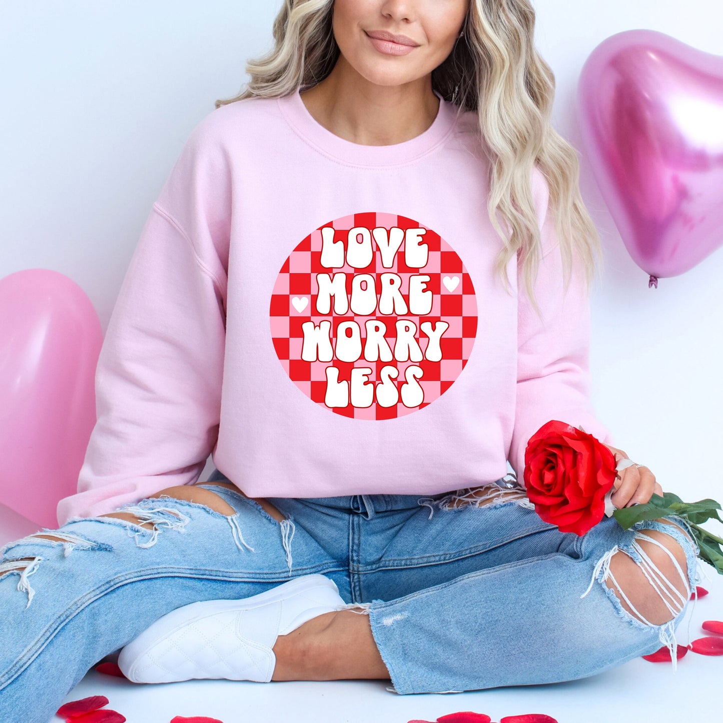 Love More Worry Less Checkered | Sweatshirt