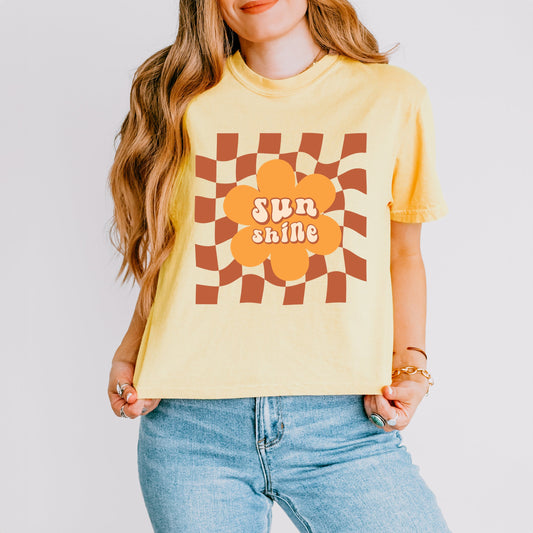 Sun Shine Checkered | Relaxed Fit Cropped Tee