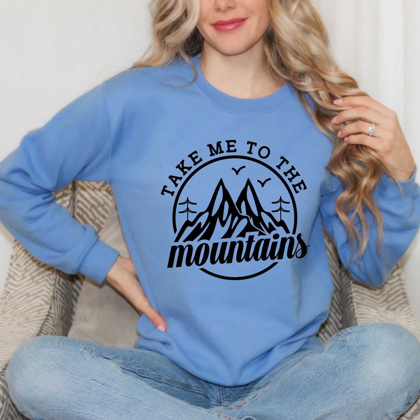 Take Me To The Mountains Circle | Sweatshirt