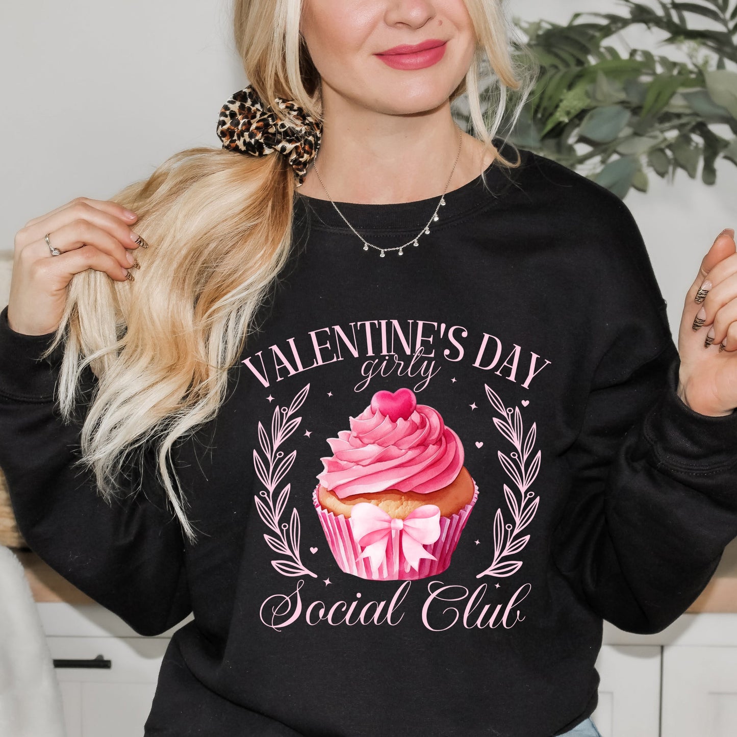 Coquette Valentine Cupcake | Sweatshirt