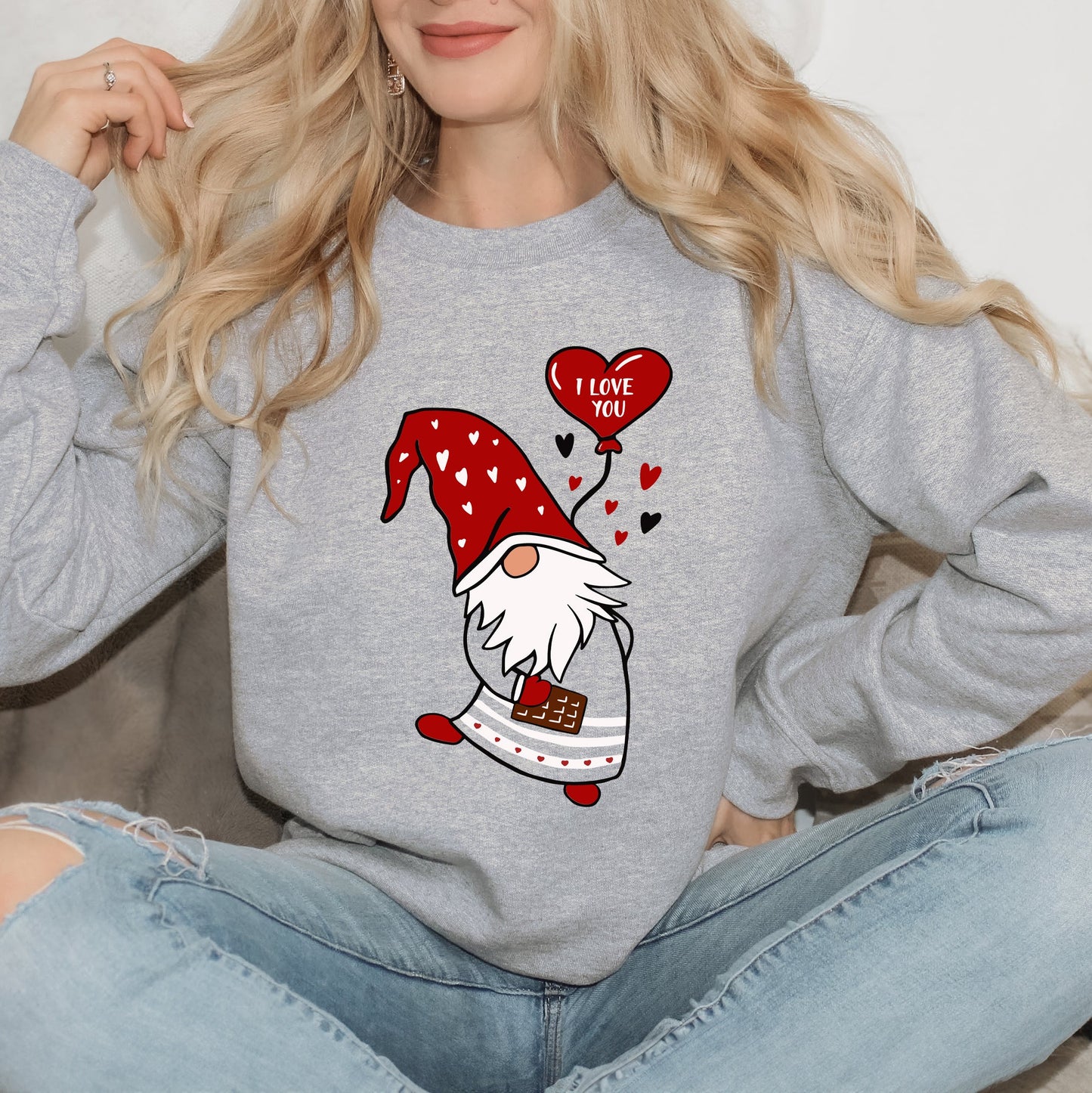 Valentine Gnome Heart | Sweatshirt