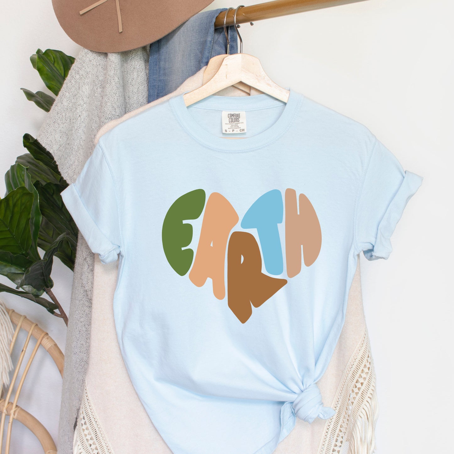 Earth Heart | Garment Dyed Short Sleeve Tee