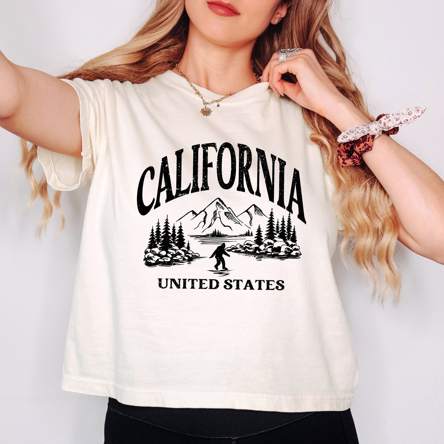 California Forest Scene | Relaxed Fit Cropped Tee