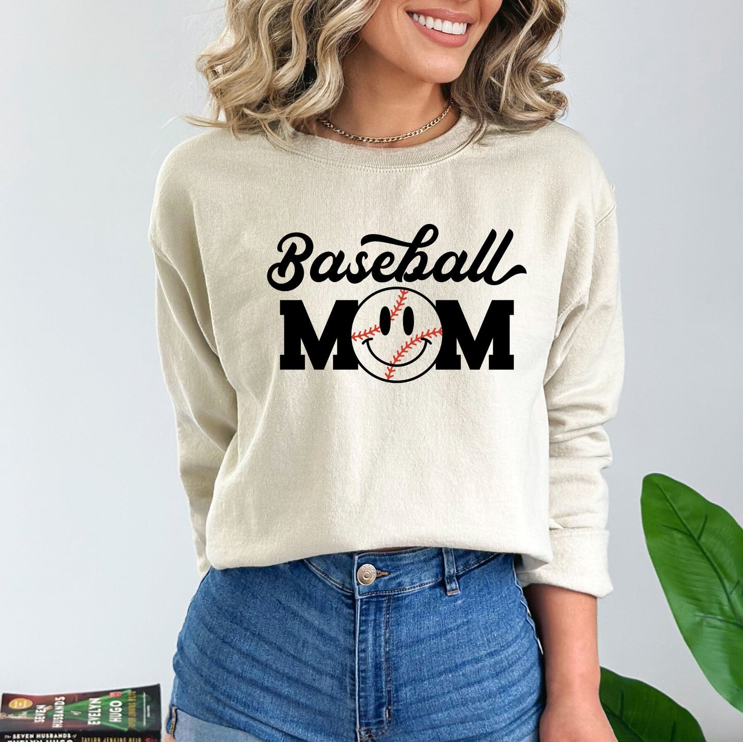 Baseball Mom Smiley Face | Sweatshirt