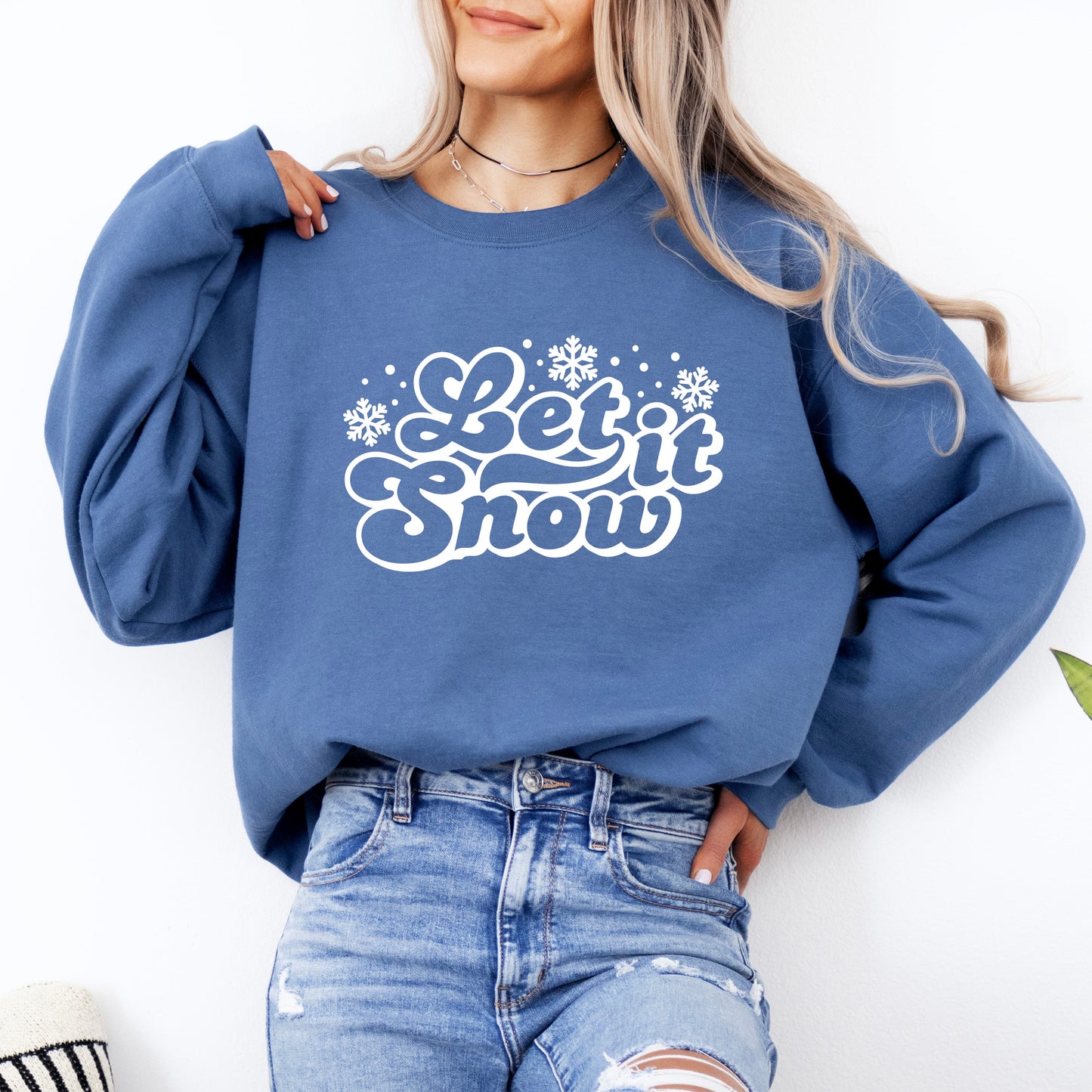 Retro Let It Snow | Sweatshirt