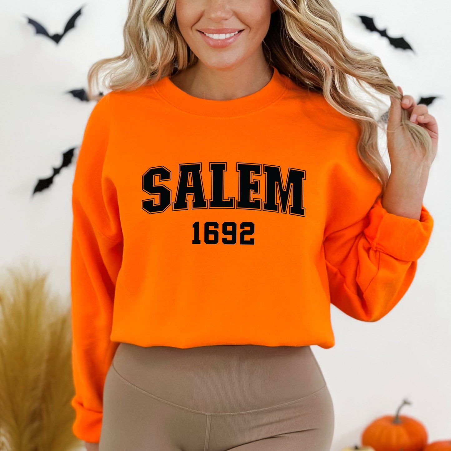 Varsity Salem 1692 | Sweatshirt