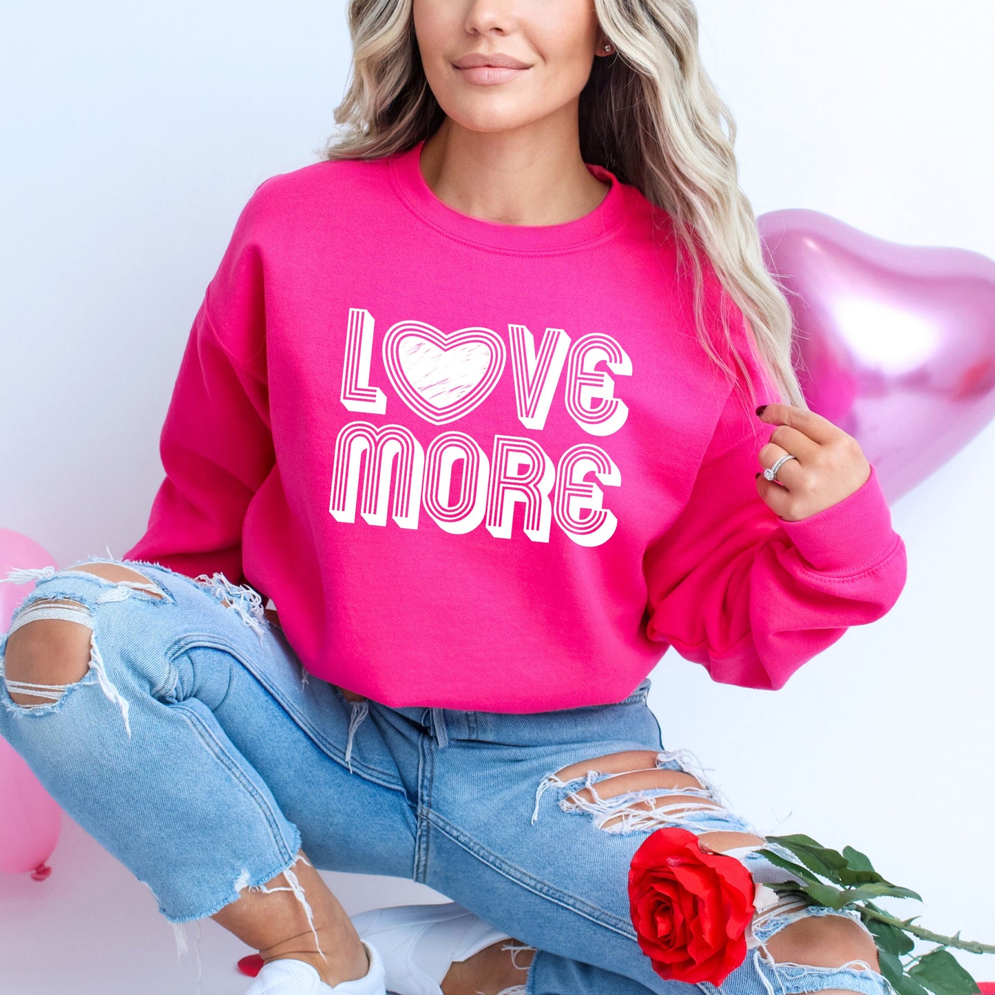 Love More | Sweatshirt