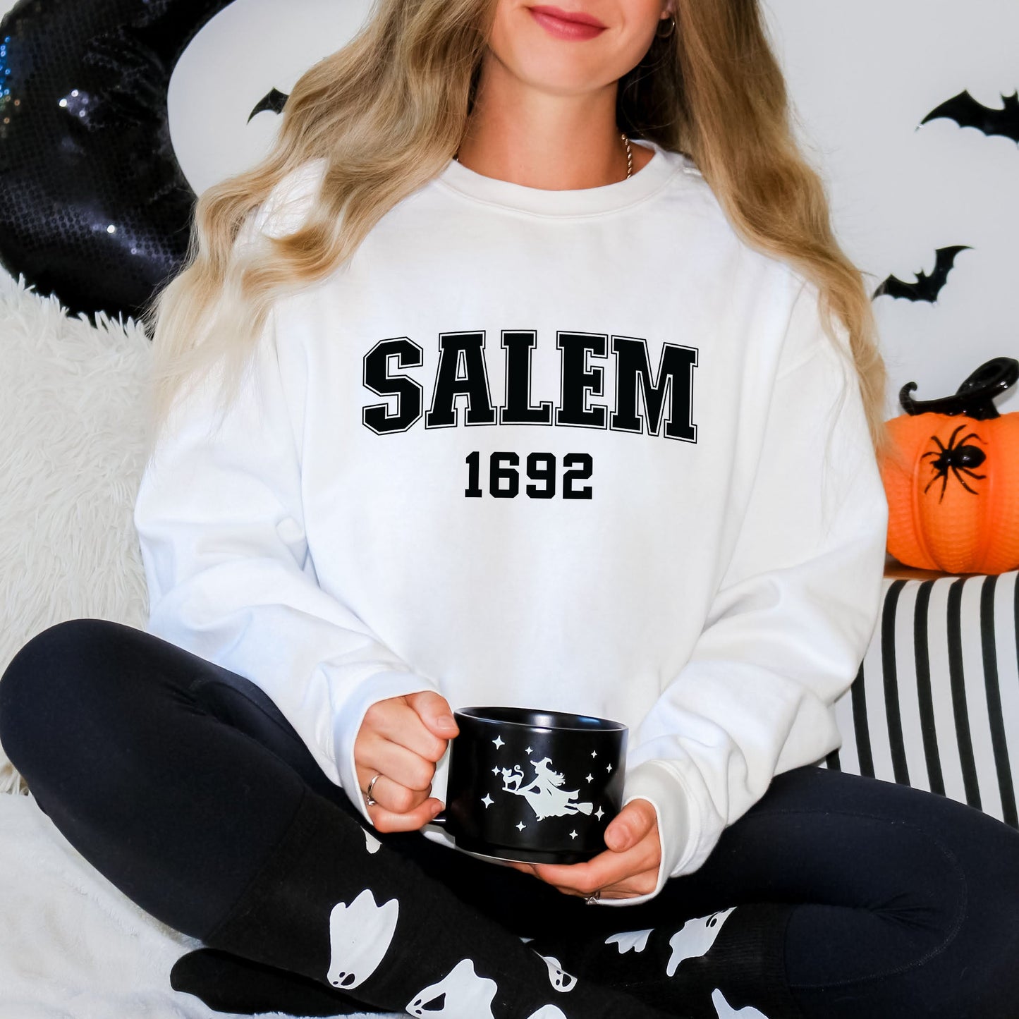 Varsity Salem 1692 | Sweatshirt