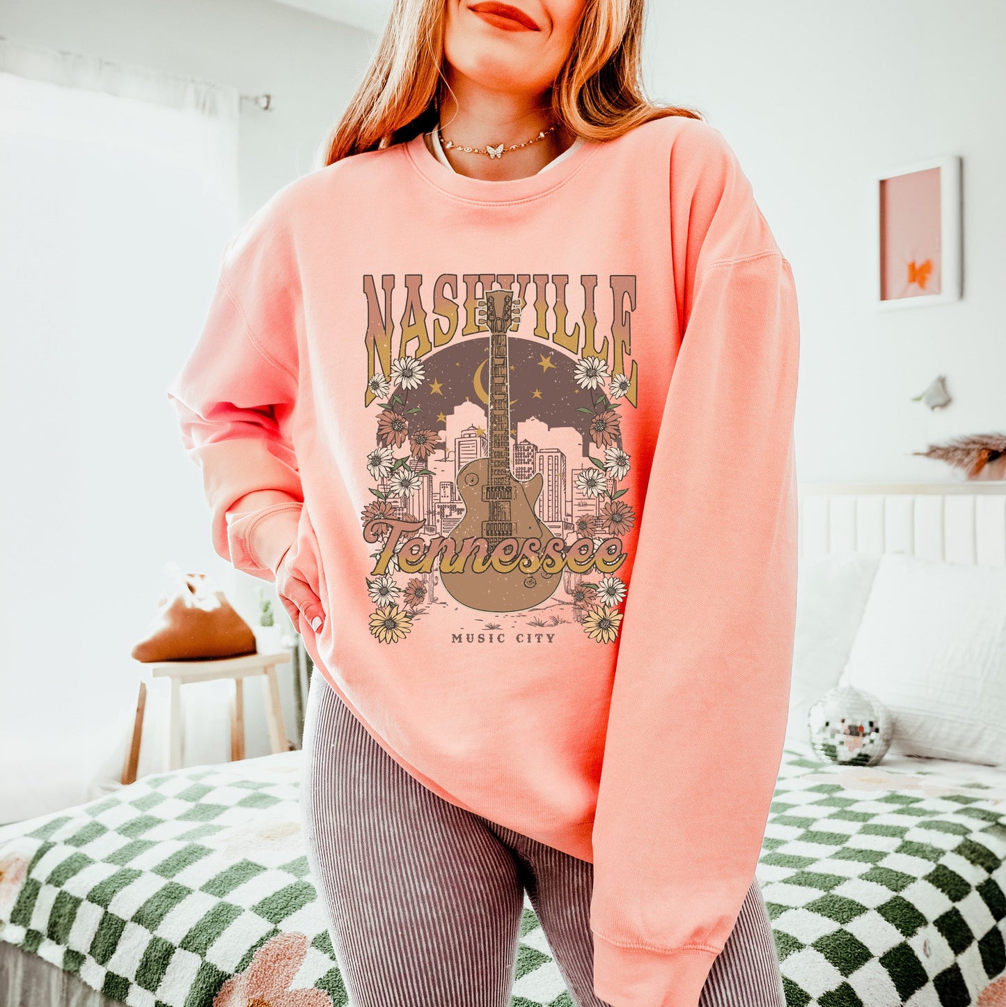 Nashville Tennessee Flowers | Lightweight Garment Dyed Sweatshirt