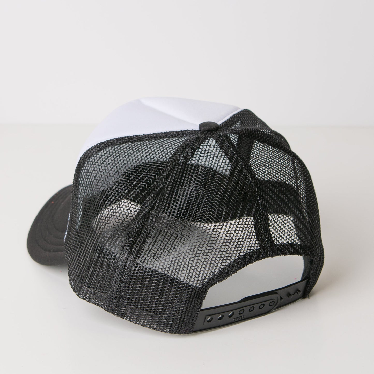 15232B_CC-YFTH White Black