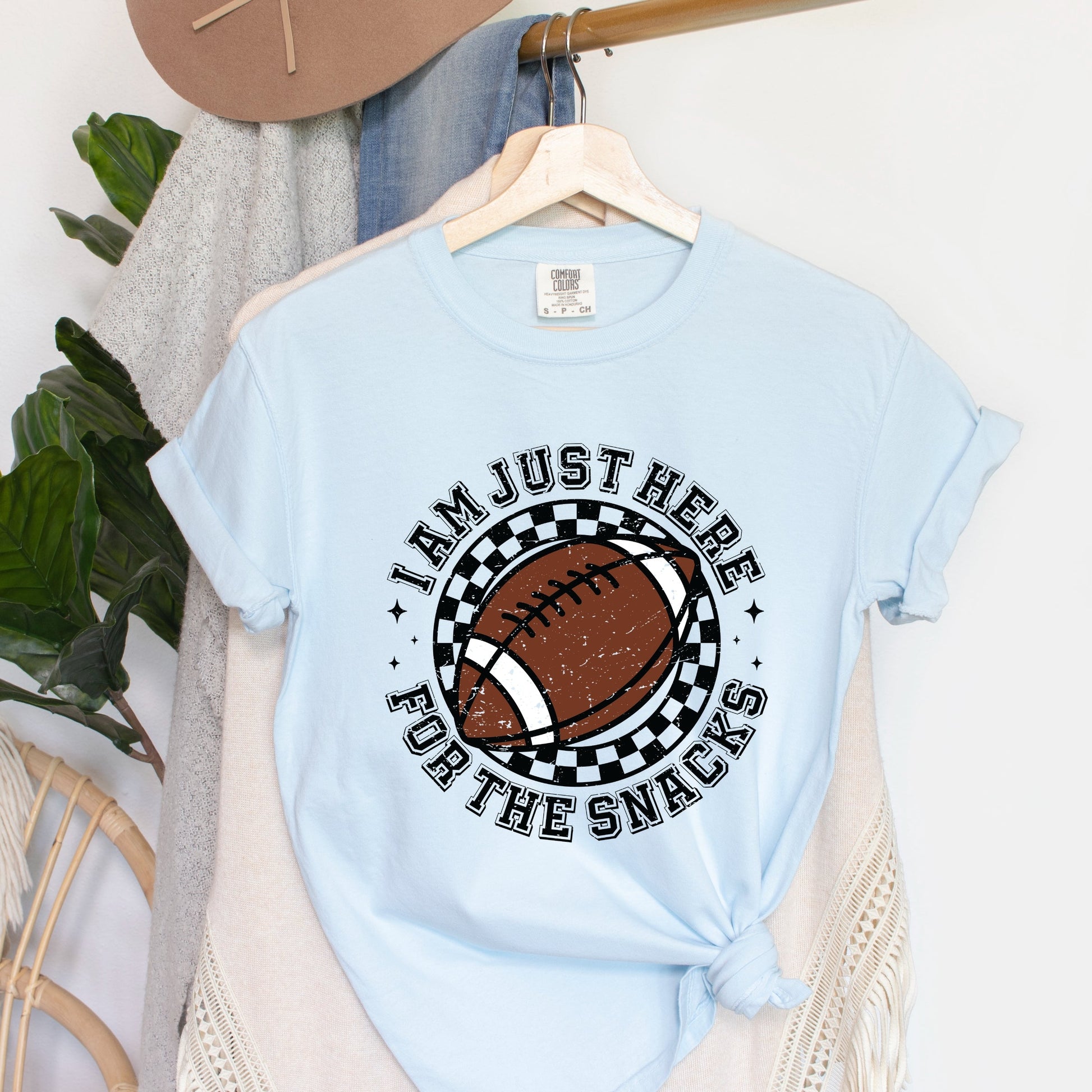 I Am Just Here For The Snacks - Women's Garment Dyed Graphic T-Shirt