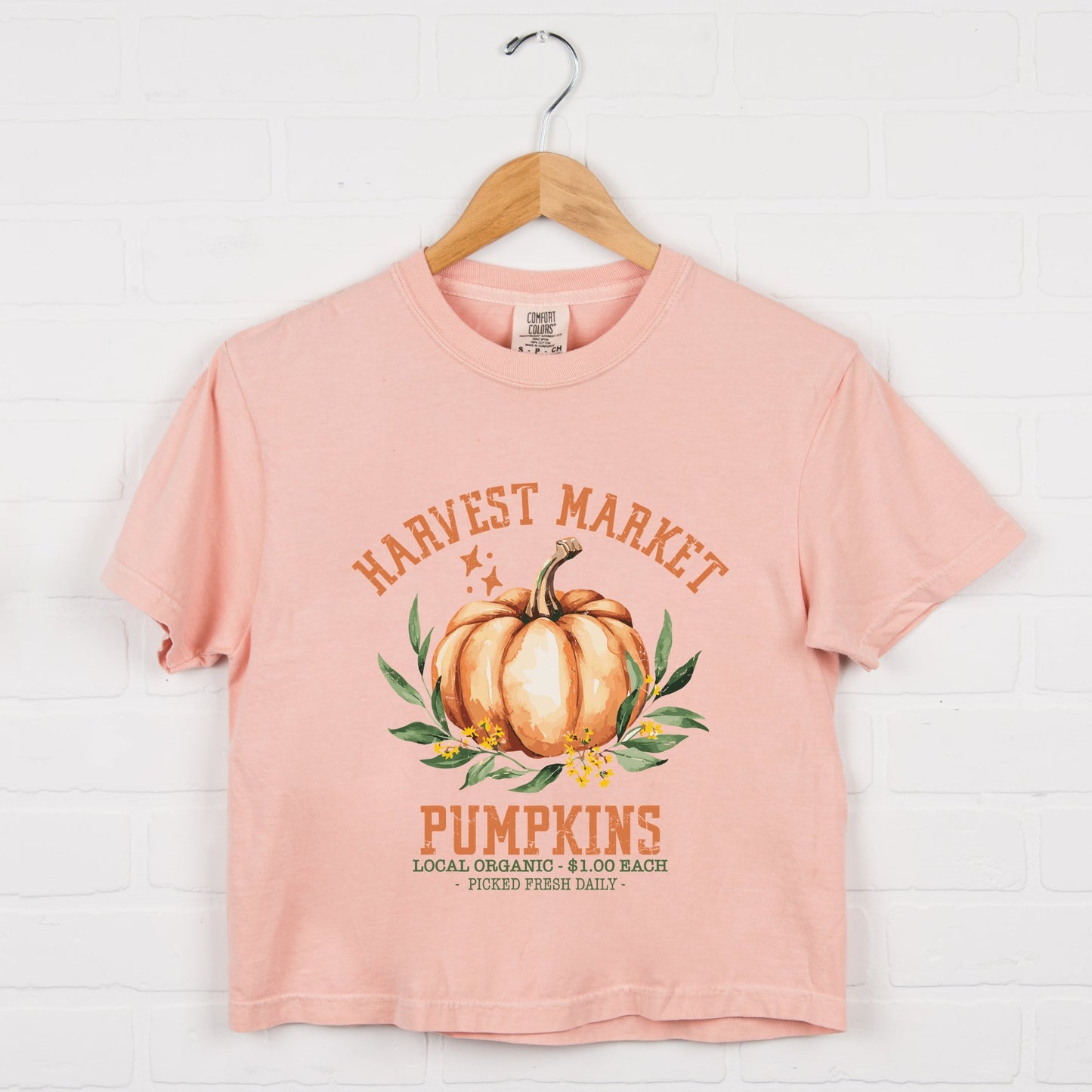 Harvest Market Pumpkins Local Organic - Women's Boxy Crop Top Graphic T-Shirt