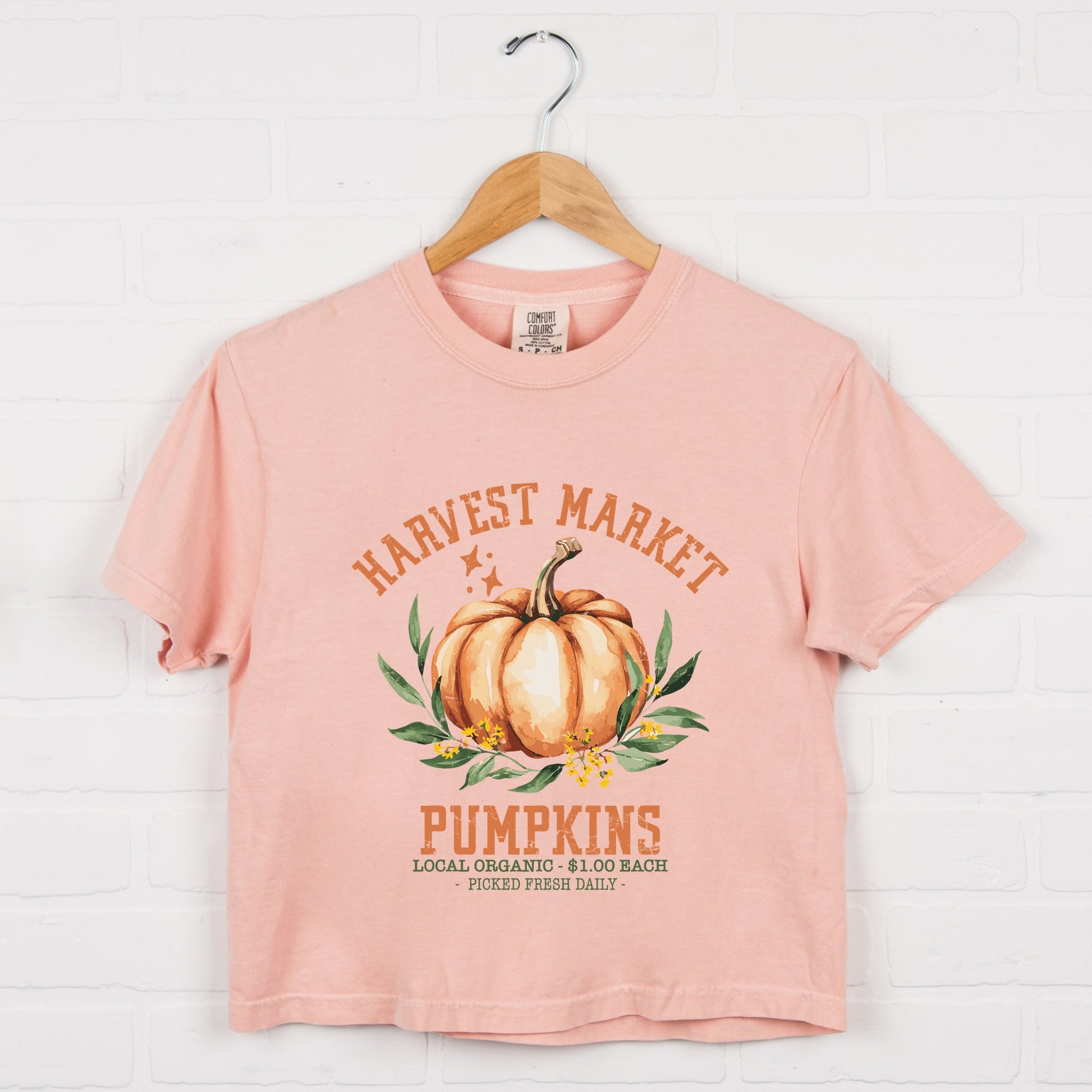 Harvest Market Pumpkins Local Organic - Women's Boxy Crop Top Graphic T-Shirt