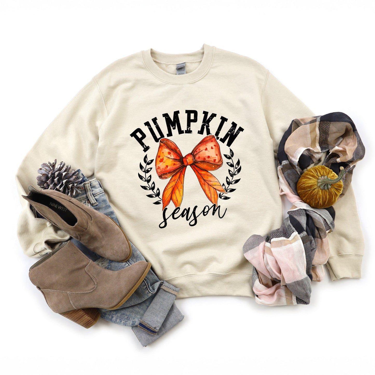 Coquette Orange Bow Pumpkin Season - Women's Graphic Sweatshirt