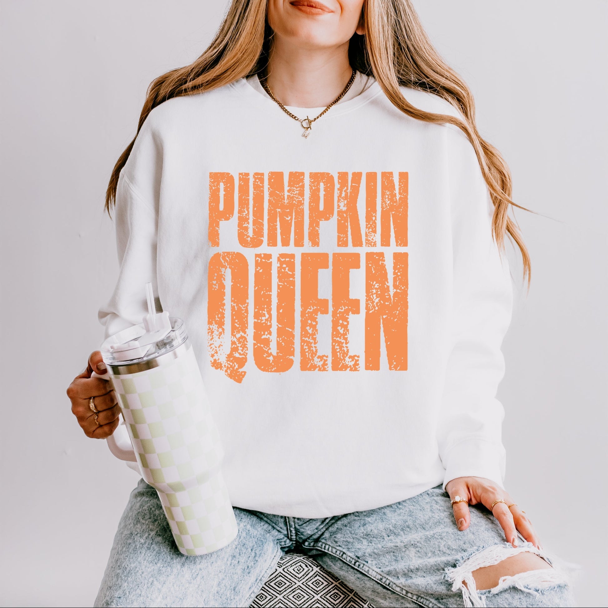 Pumpkin Queen Distressed - Women's Lightweight Garment Dyed Sweatshirt