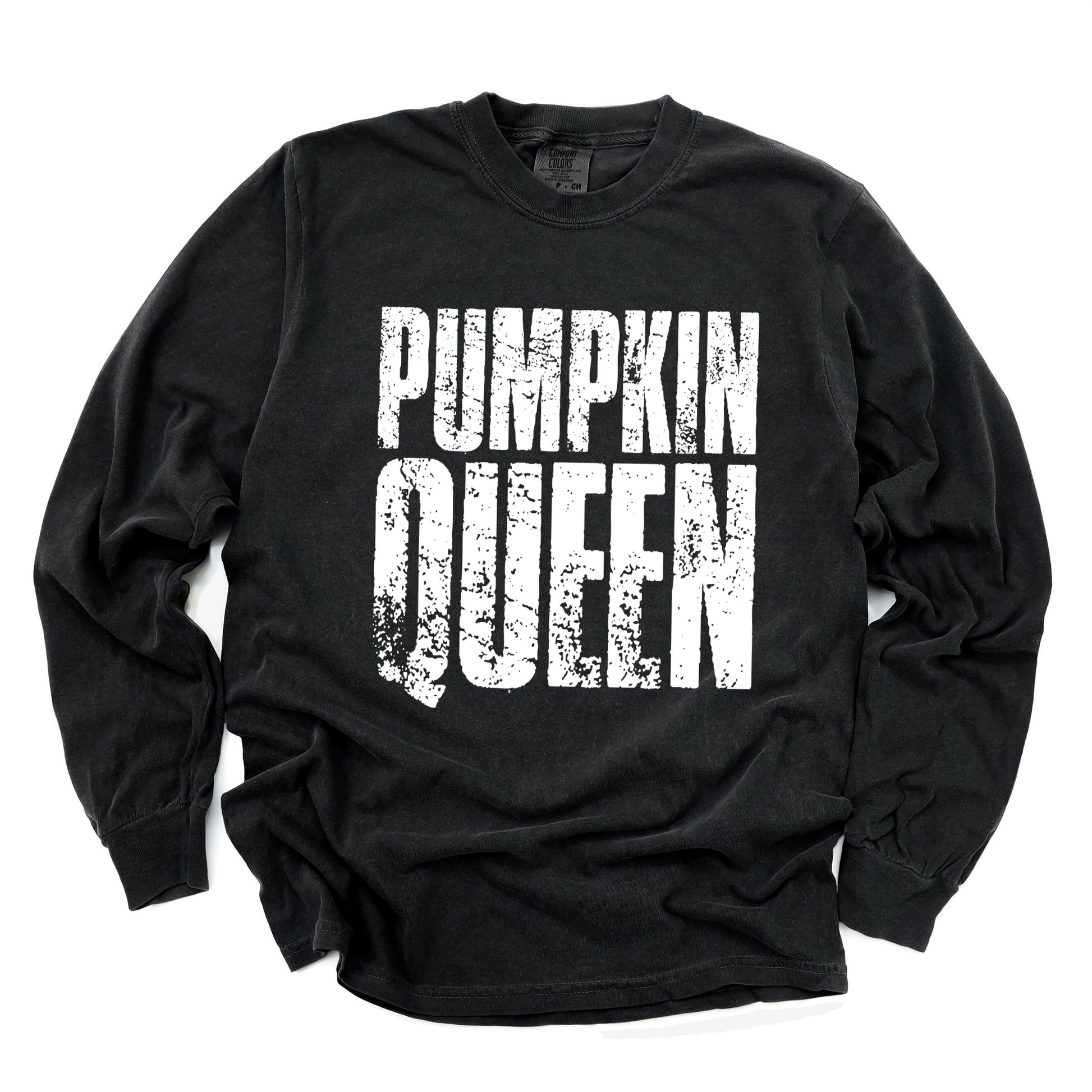 Pumpkin Queen Distressed - Women's Garment Dyed Long Sleeve Graphic T-Shirt