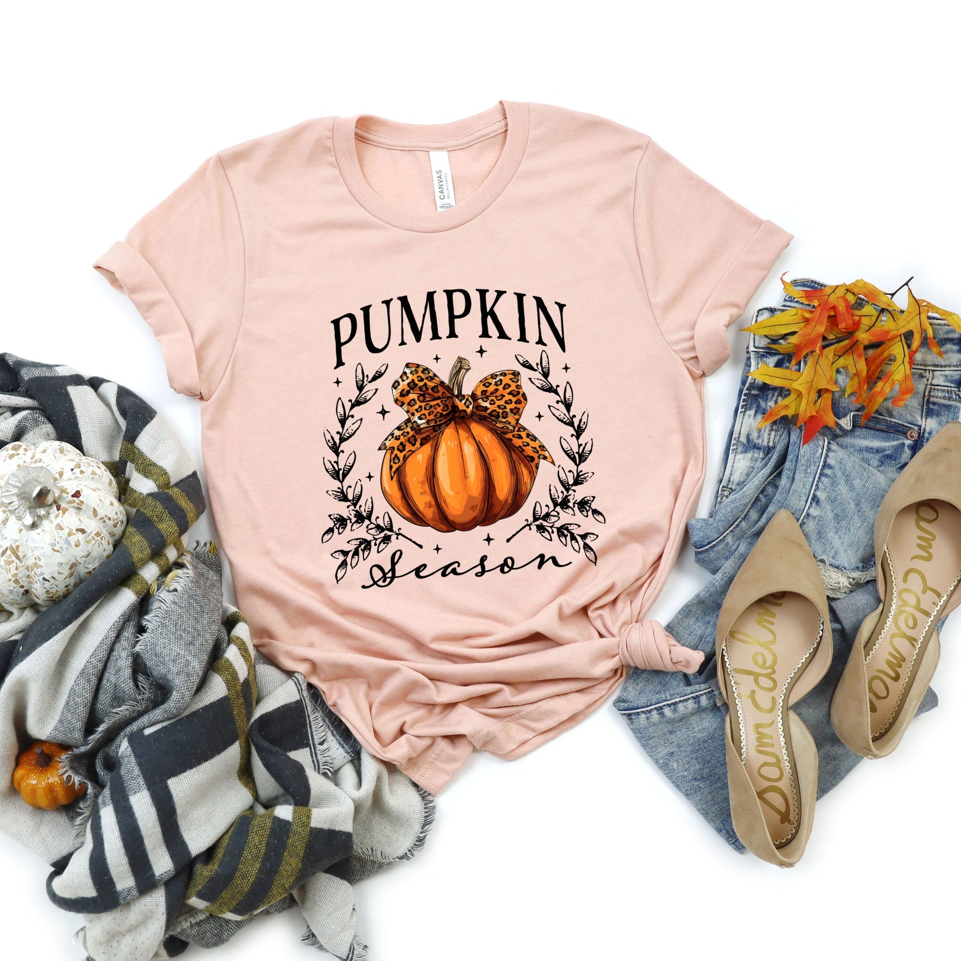 Pumpkin Season Leopard Bow - Women's Short Sleeve Graphic T-Shirt