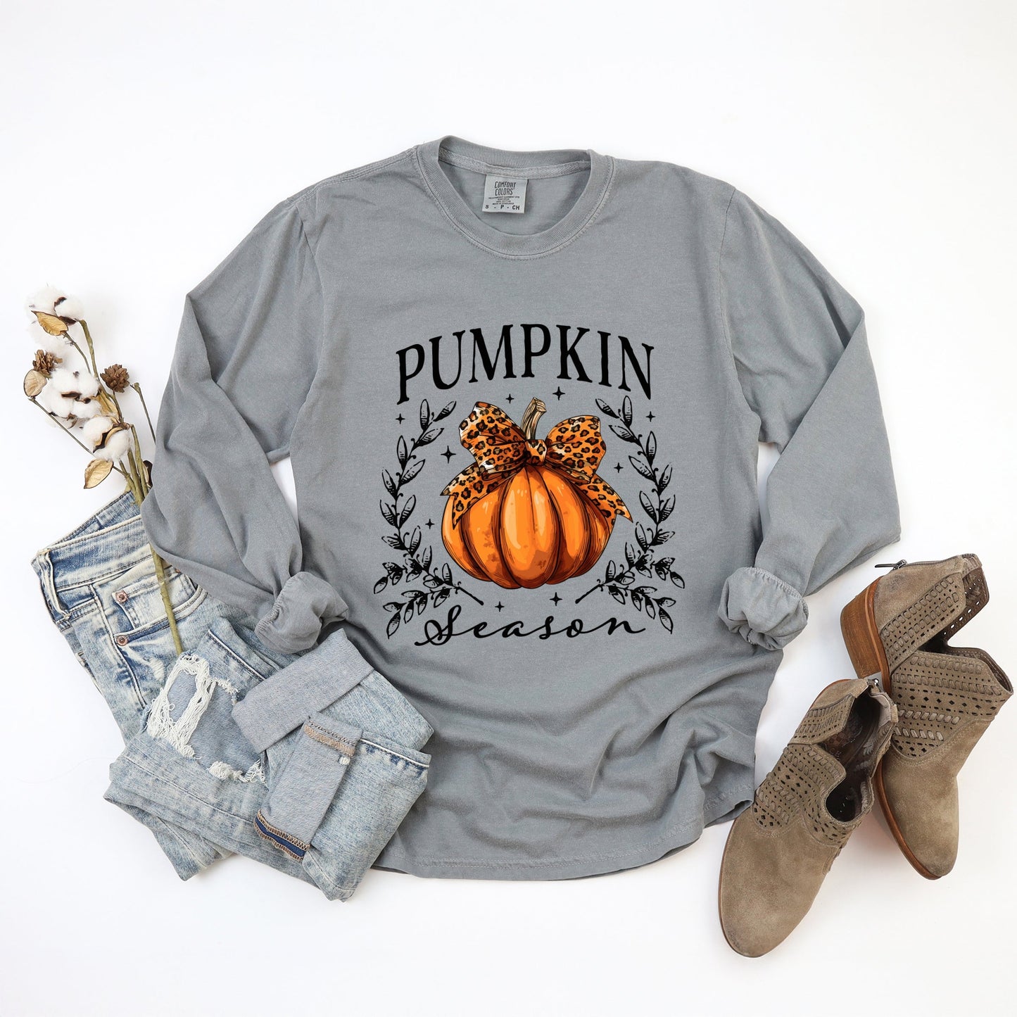 Pumpkin Season Leopard Bow - Women's Garment Dyed Long Sleeve Graphic T-Shirt