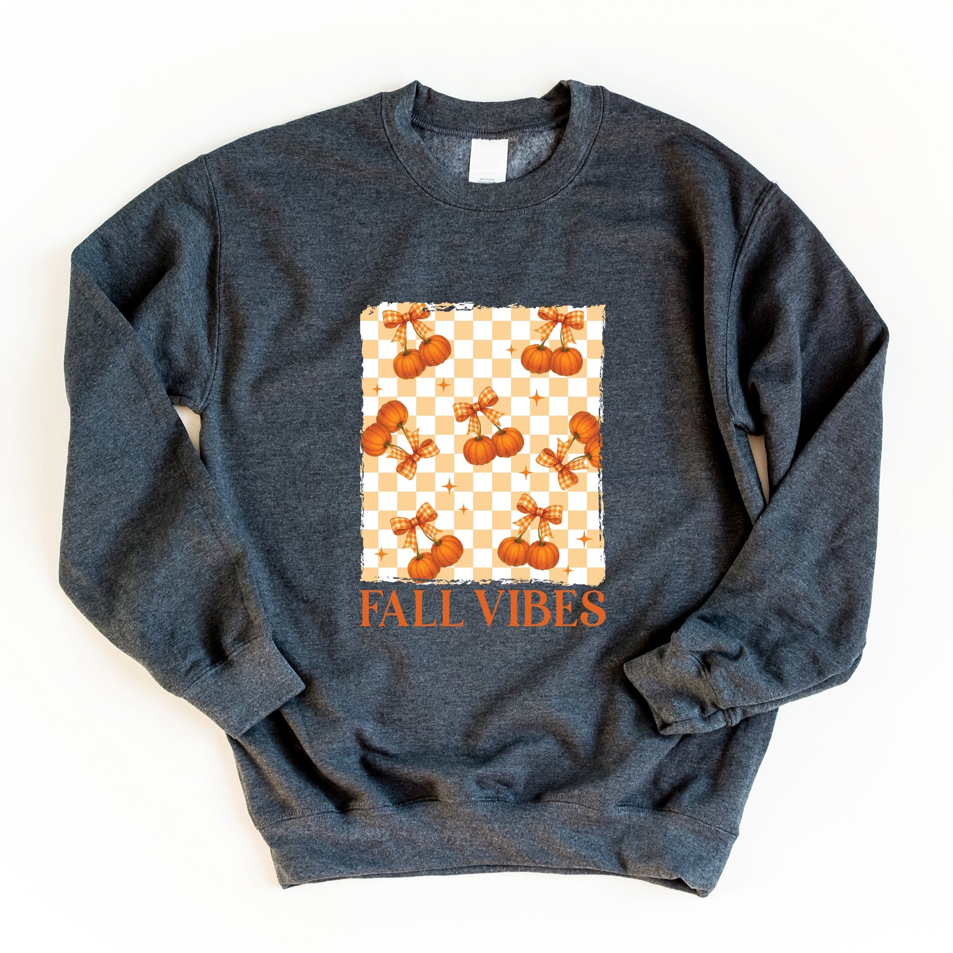 Fall Vibes Checked Pumpkins - Women's Graphic Sweatshirt