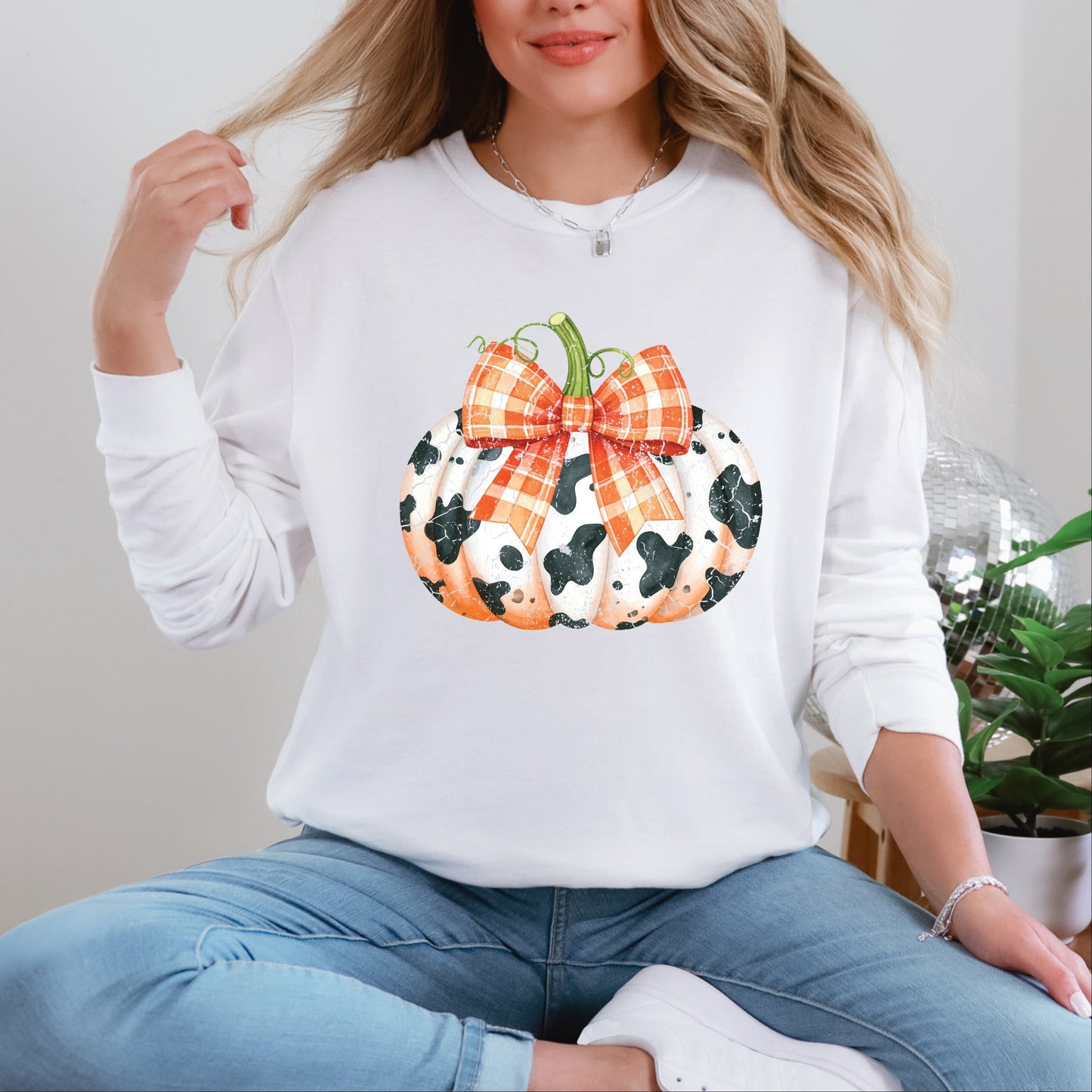 Cow Pumpkin Coquette Distressed - Garment Dyed Long Sleeve