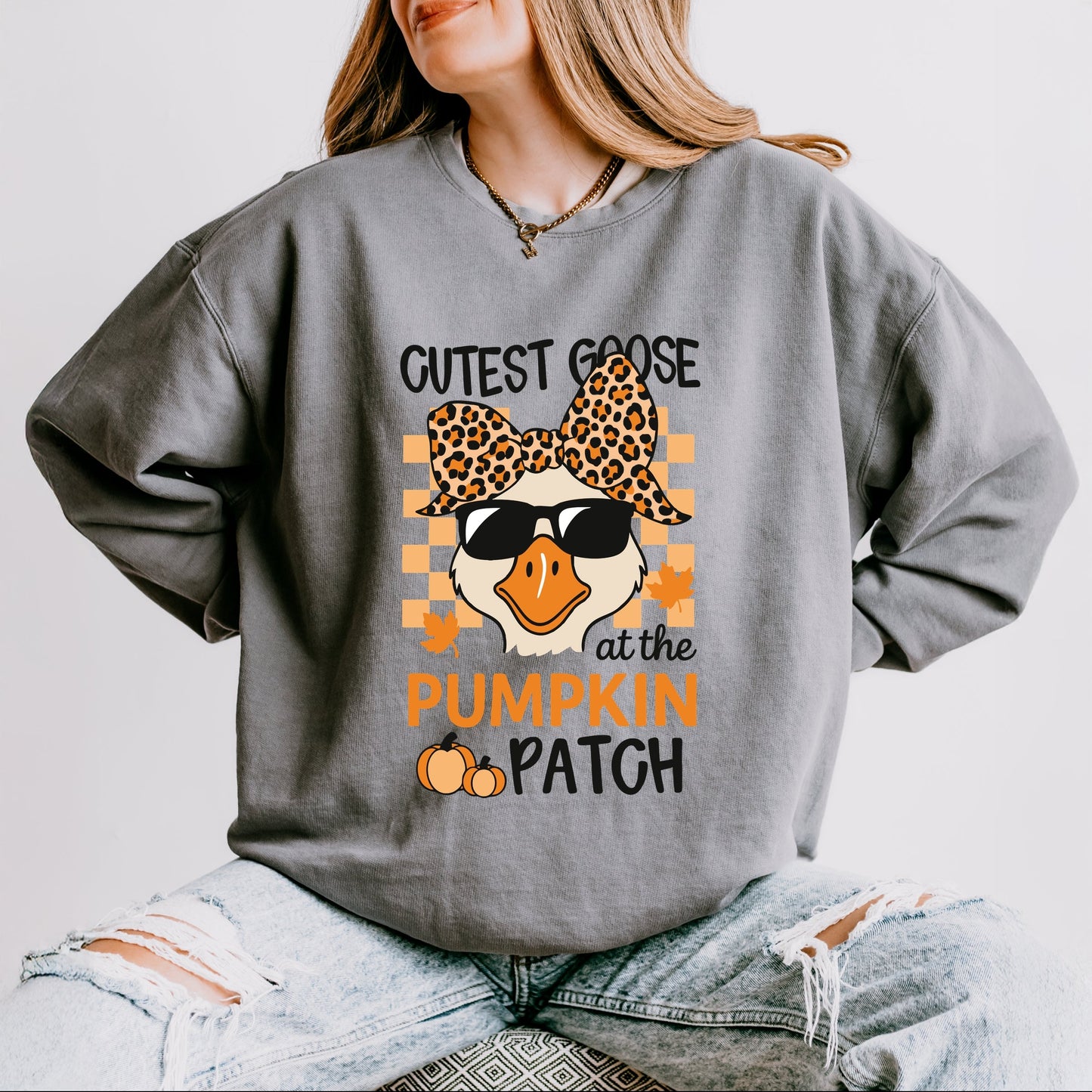 Cutest Goose At The Pumpkin Patch - Women's Lightweight Garment Dyed Sweatshirt