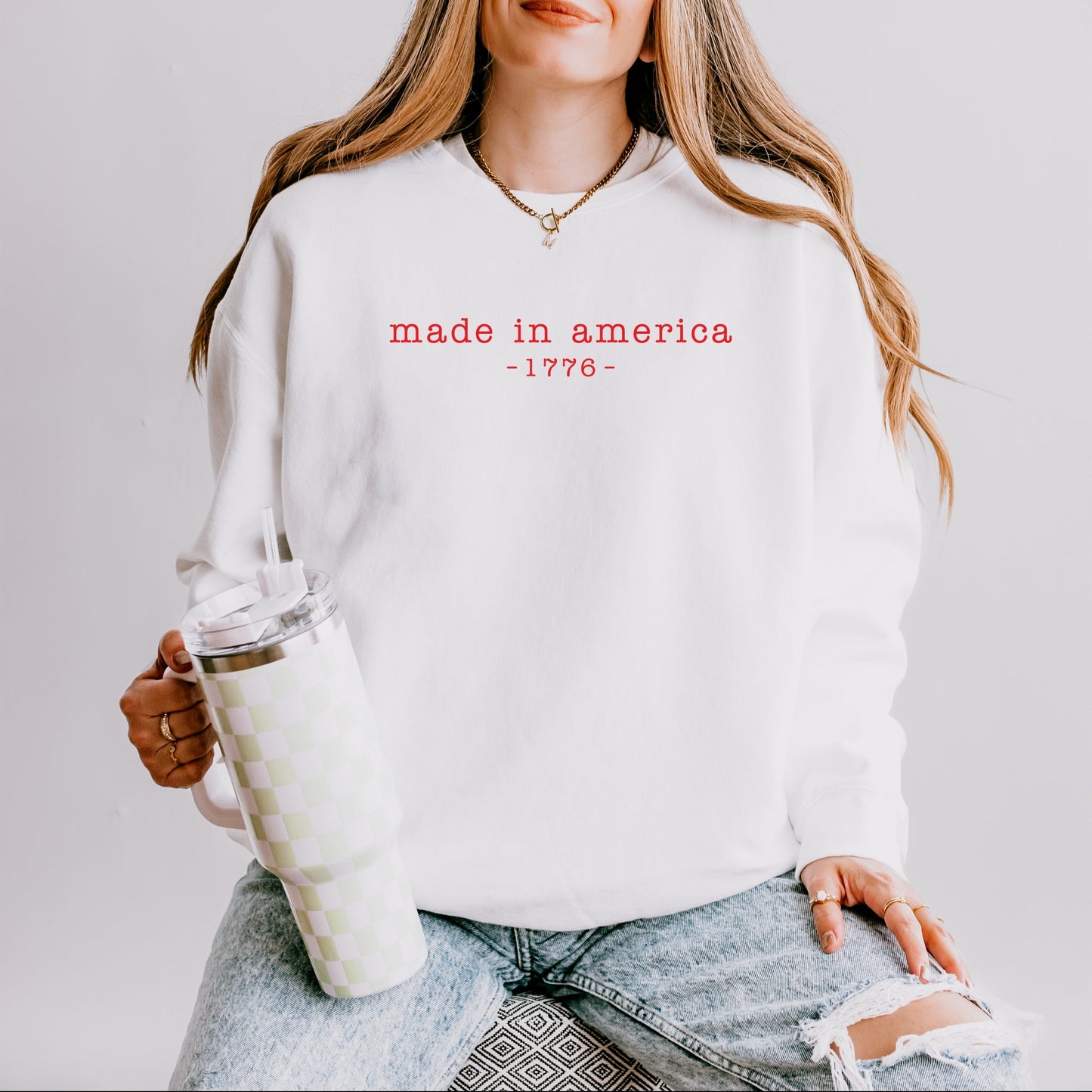22433RED_F-LGDSWT White