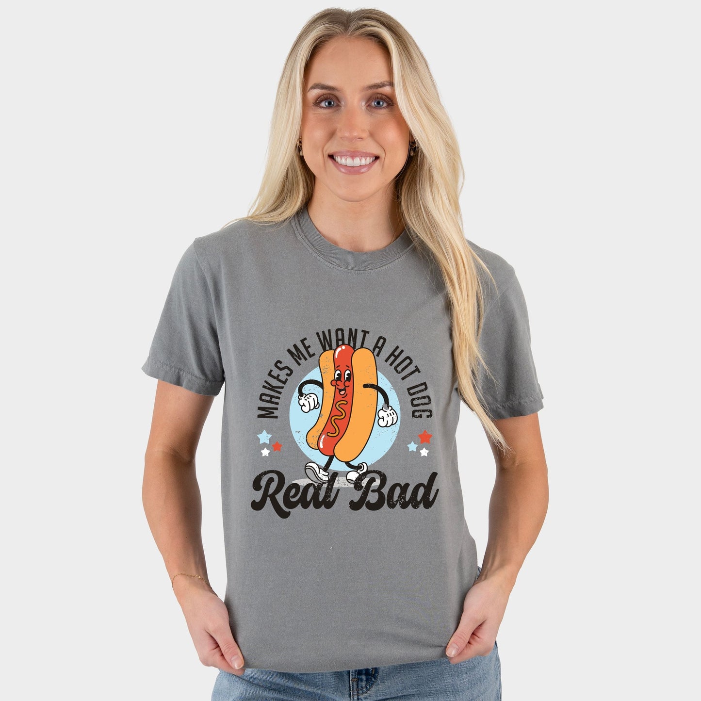 Makes Me Wants A Hot Dog Real Bad Cartoon - Women's Garment Dyed Graphic T-Shirt