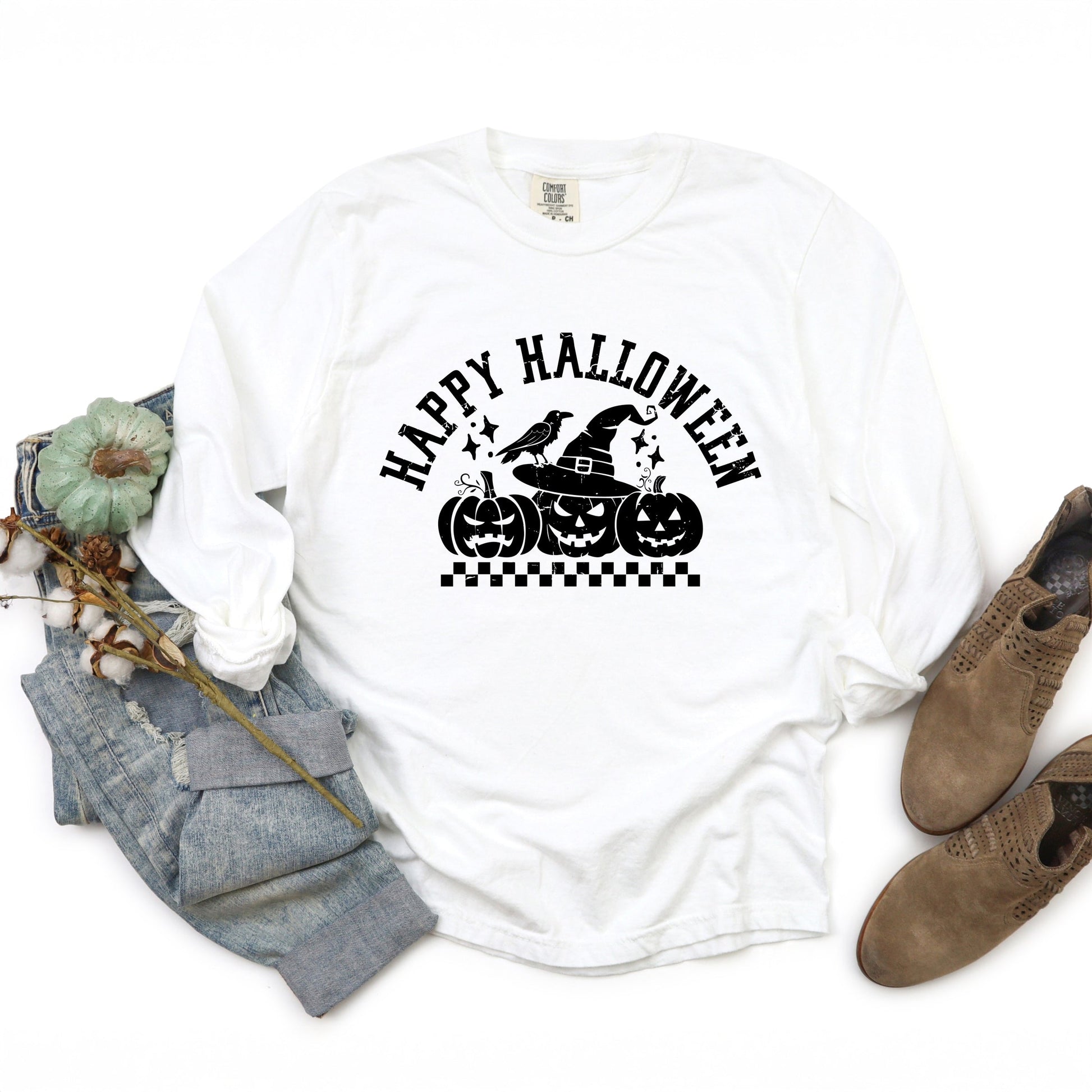 Happy Halloween Arch Distressed - Women's Garment Dyed Long Sleeve Graphic T-Shirt