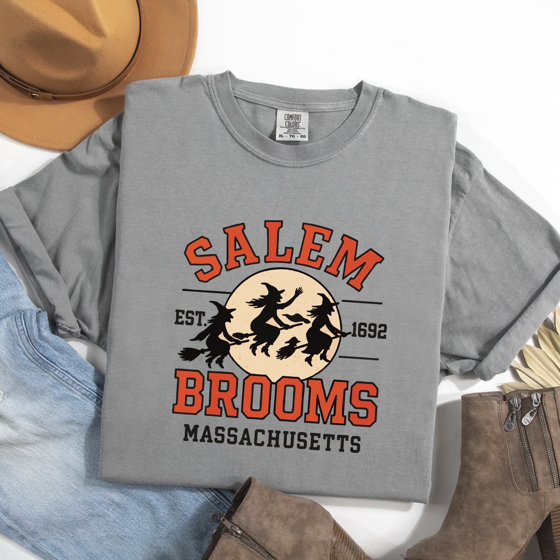Salem Brooms Massachusetts - Women's Garment Dyed Graphic T-Shirt