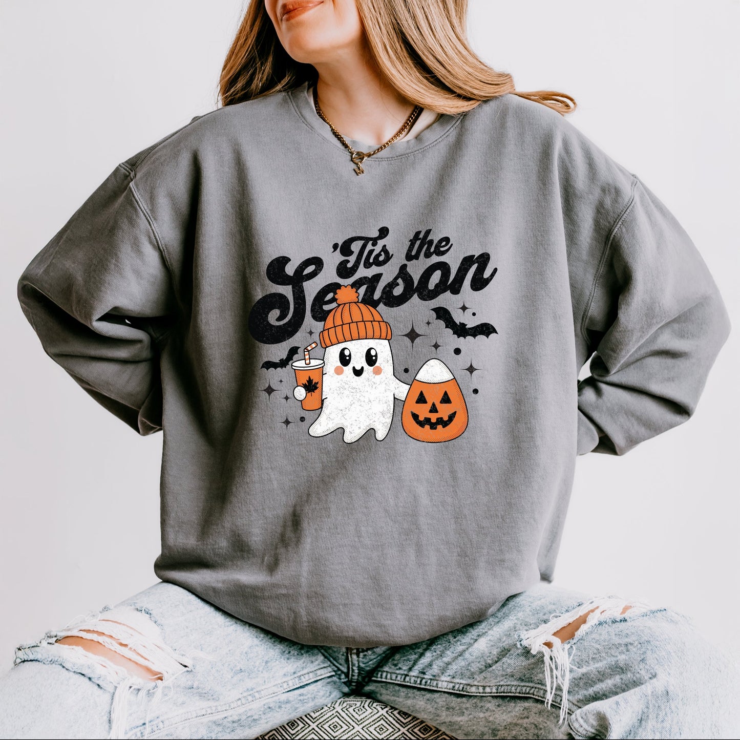 Tis The Season Ghost Retro - Women's Lightweight Garment Dyed Sweatshirt