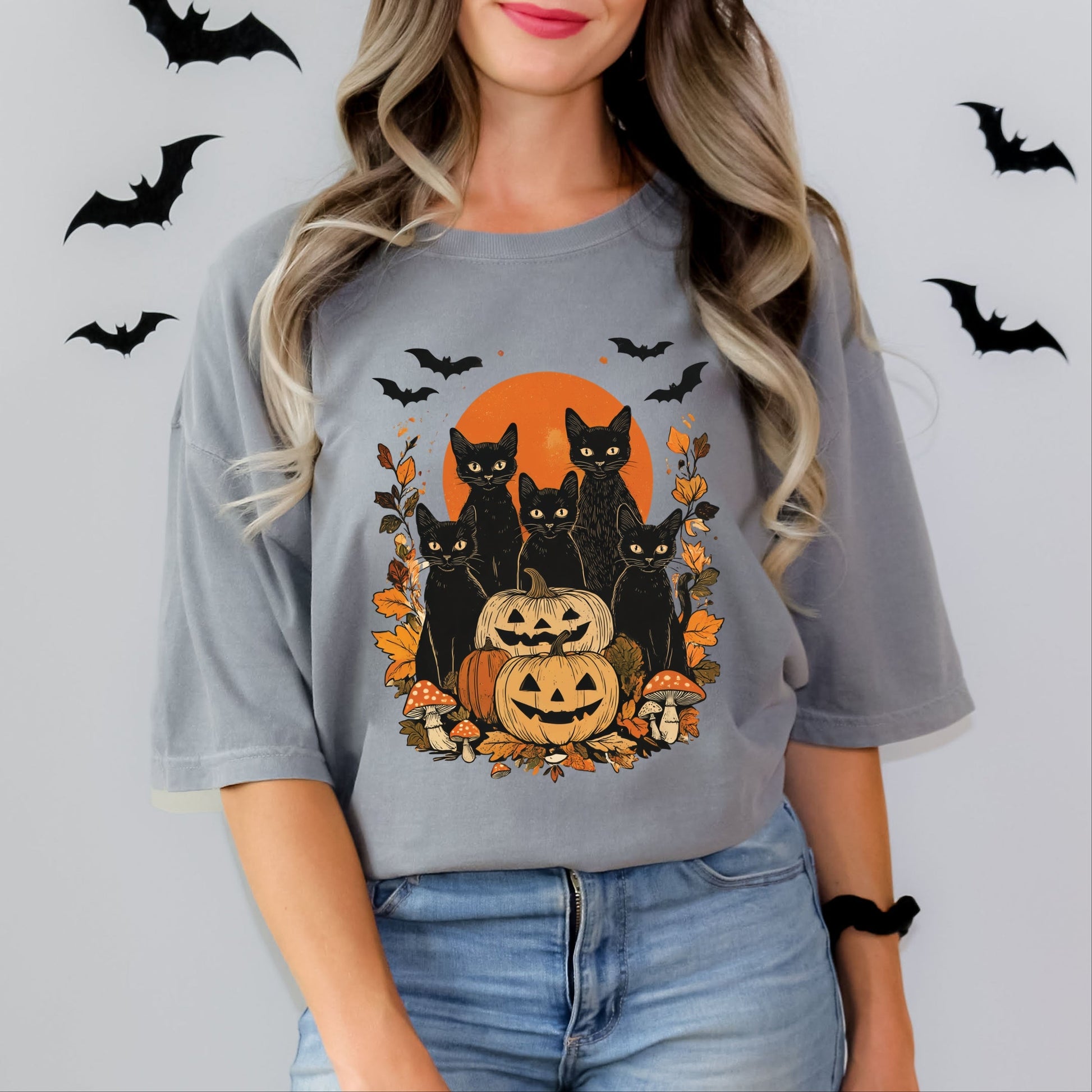 Black Cats Pumpkin Vintage - Womens Garment Dyed Tee