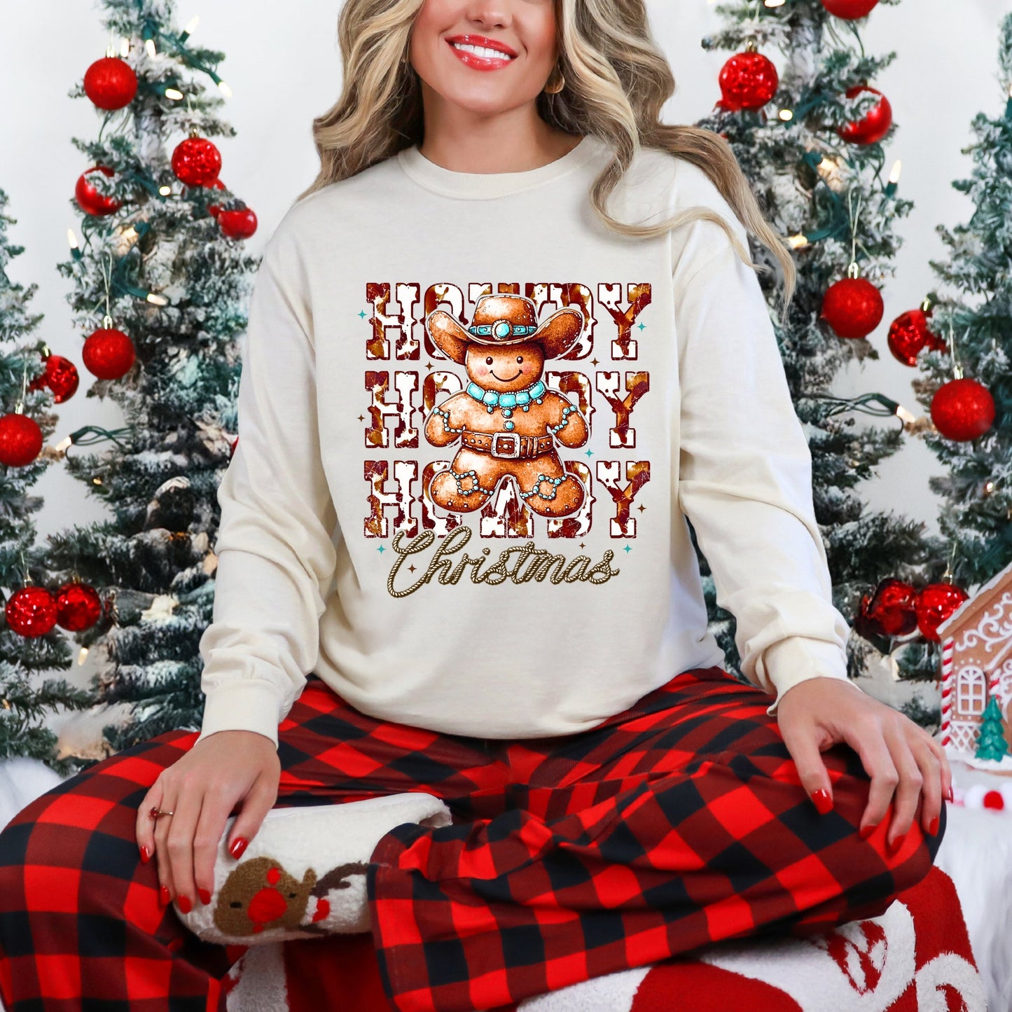 Howdy Gingerbread - Women's Garment Dyed Long Sleeve Graphic T-Shirt