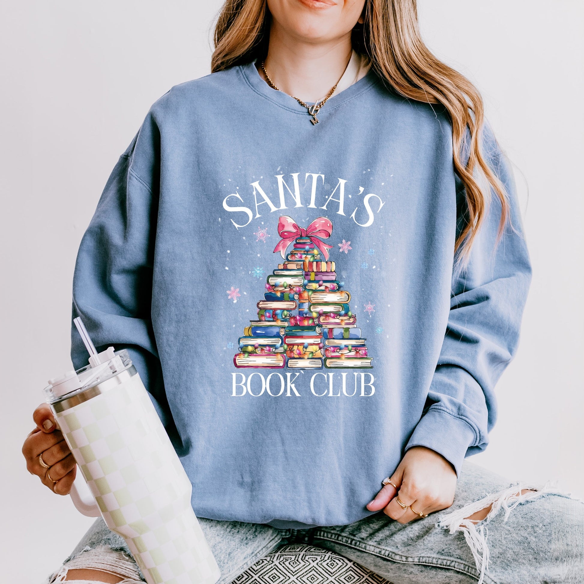 Santa's Book Club - Women's Lightweight Garment Dyed Sweatshirt