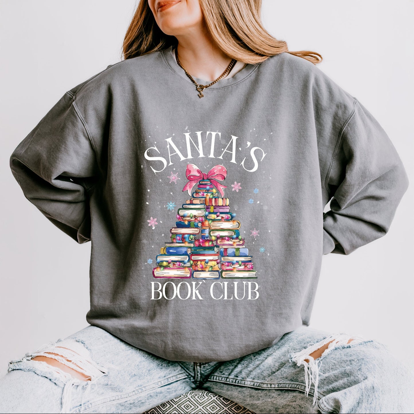 Santa's Book Club - Women's Lightweight Garment Dyed Sweatshirt