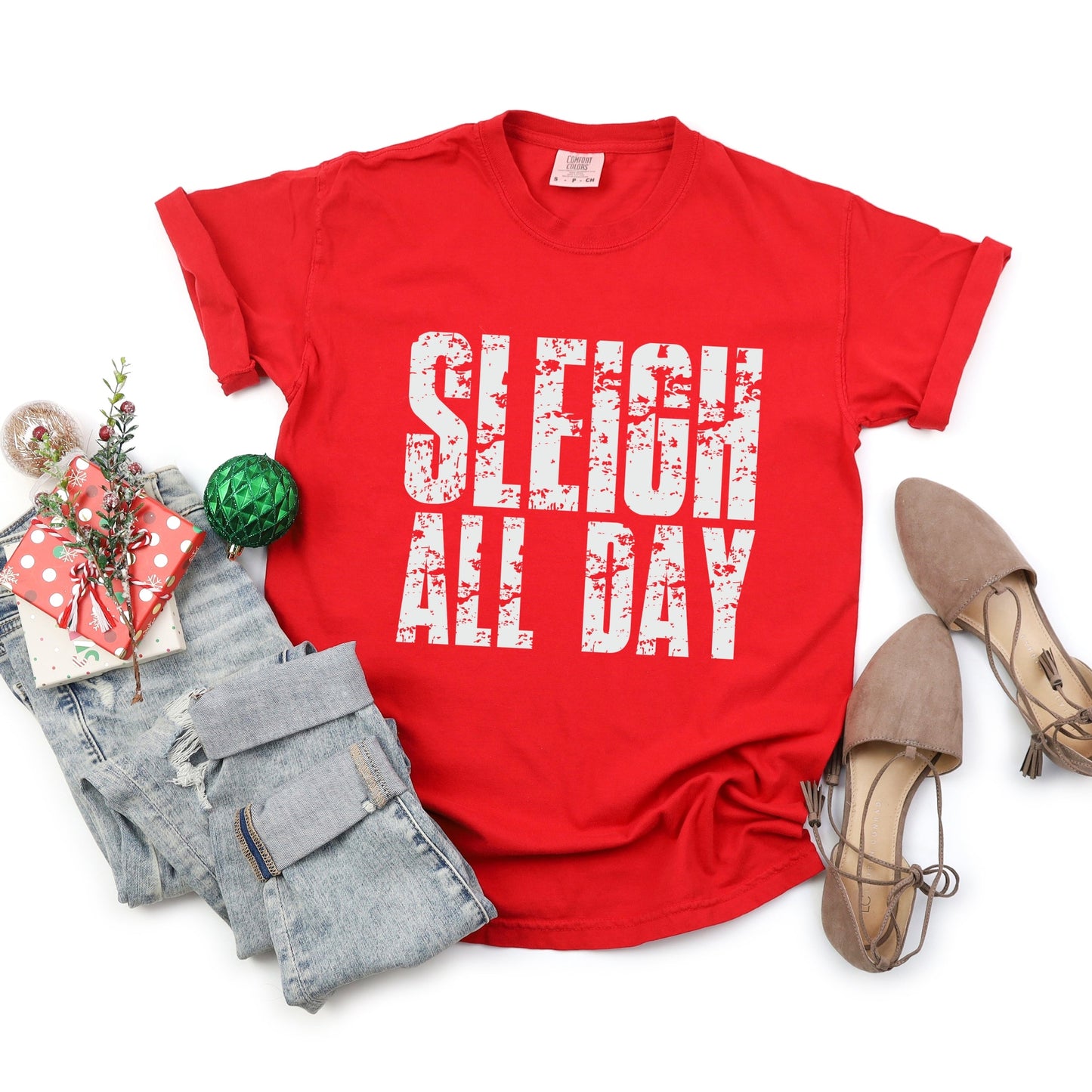 Sleigh All Day Block Distressed - Women's Garment Dyed Graphic T-Shirt