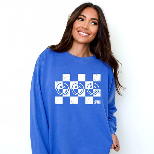 S.W.Smiley Checkered X Face - Women's Garment Dyed Graphic Sweatshirt